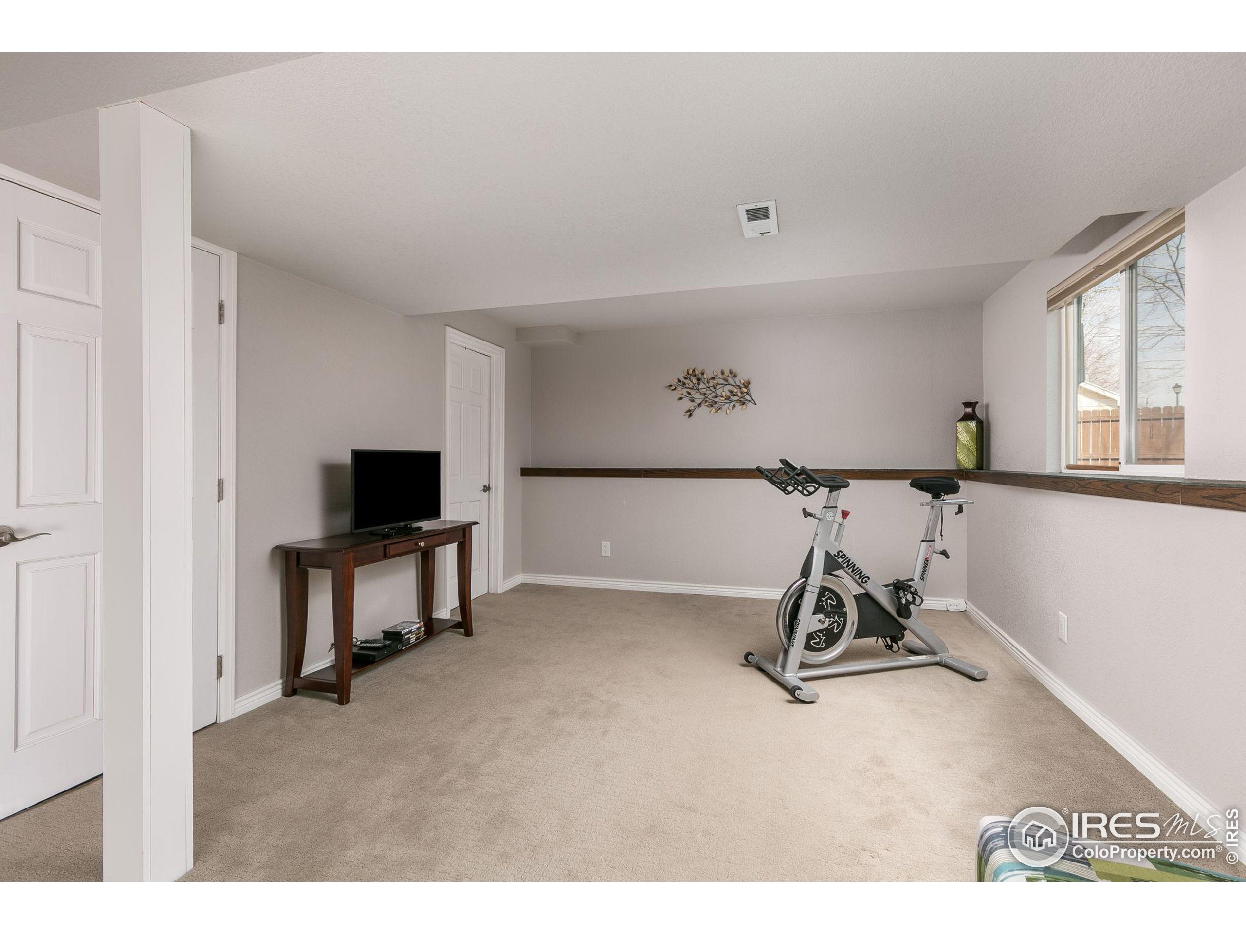 9749 Teller Ct