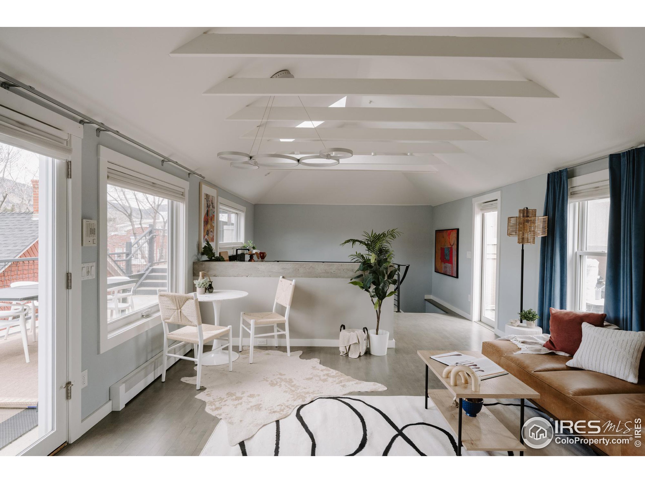 1938 Pearl St Unit: 201