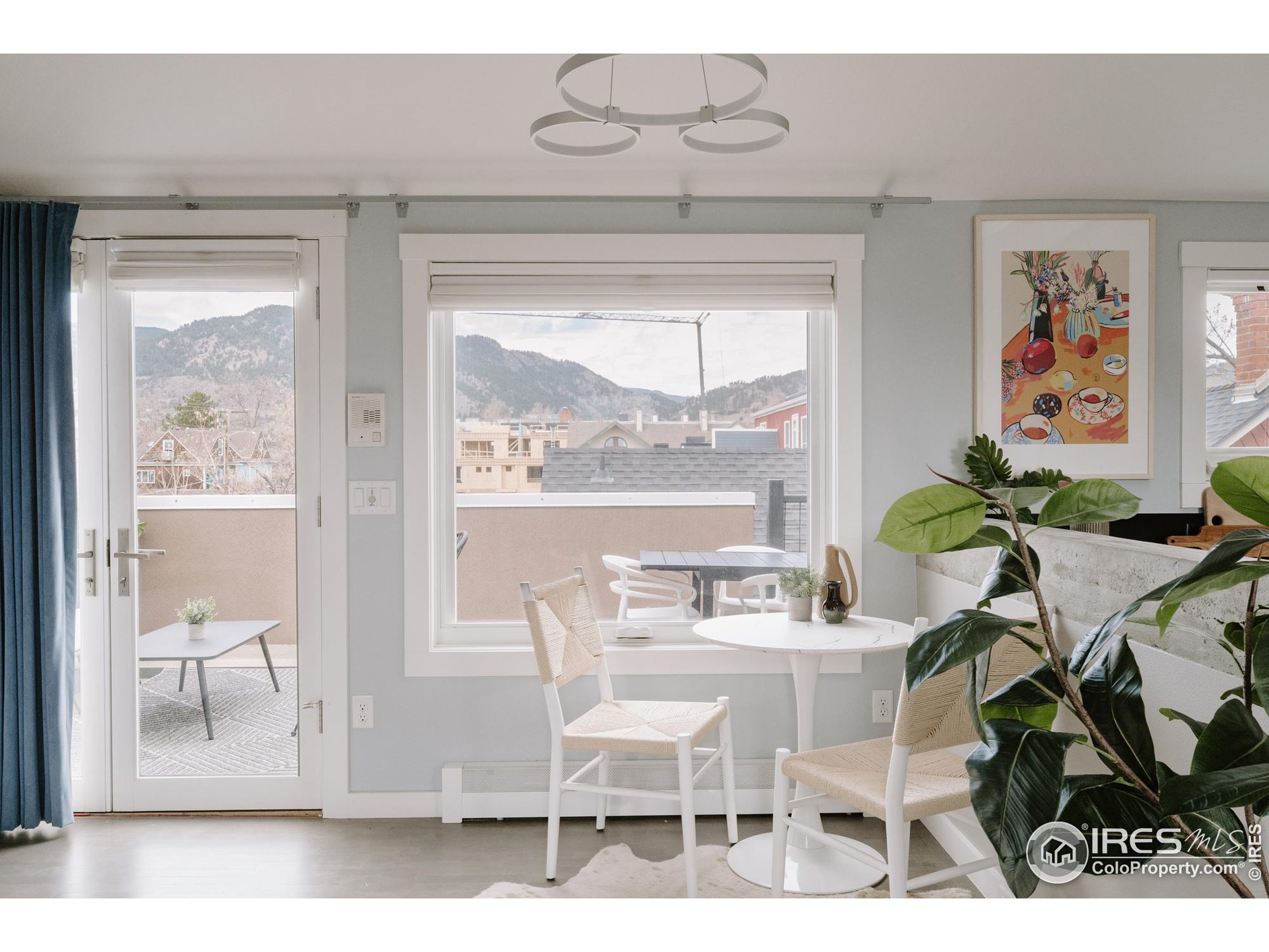 1938 Pearl St Unit: 201