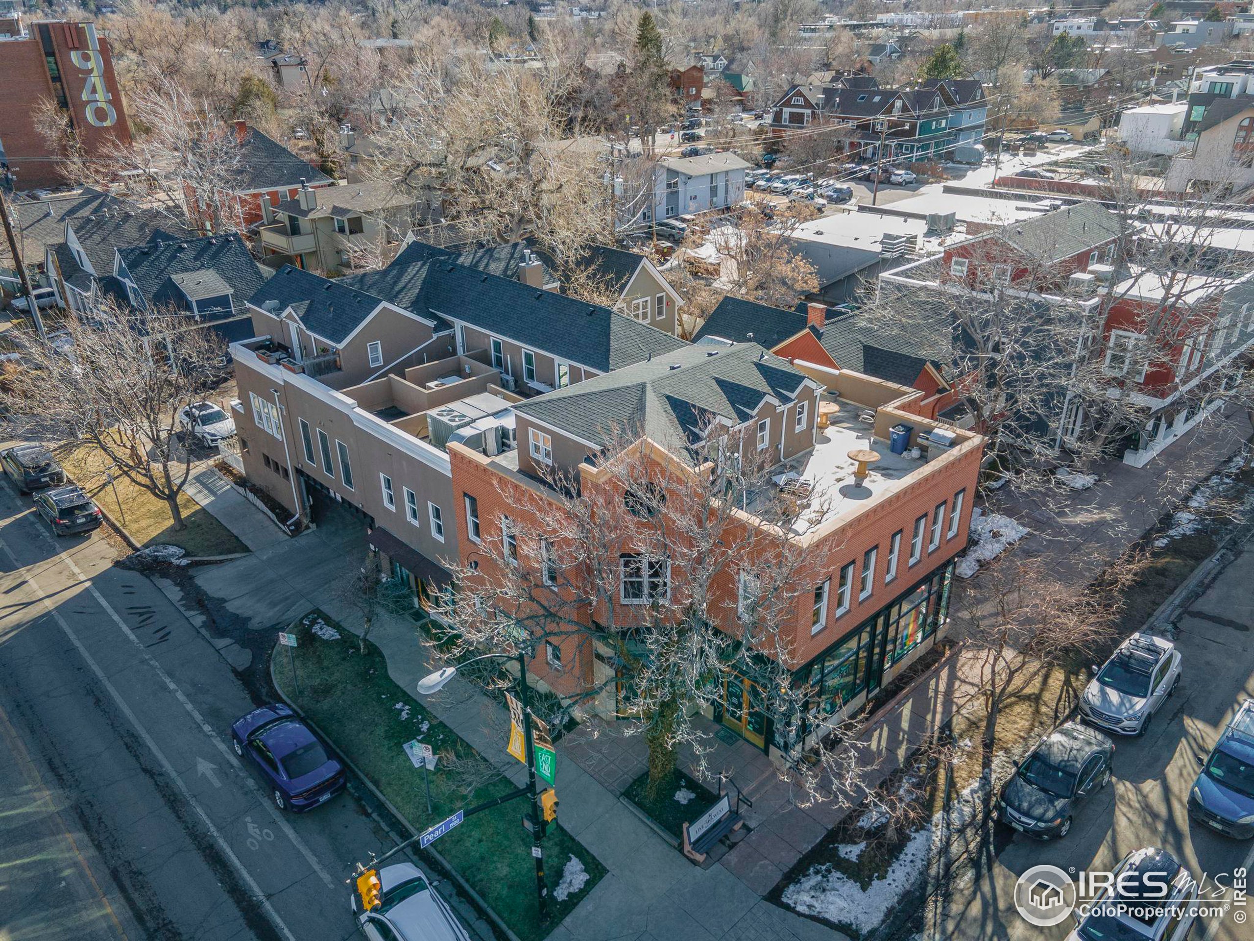 1938 Pearl St Unit: 201