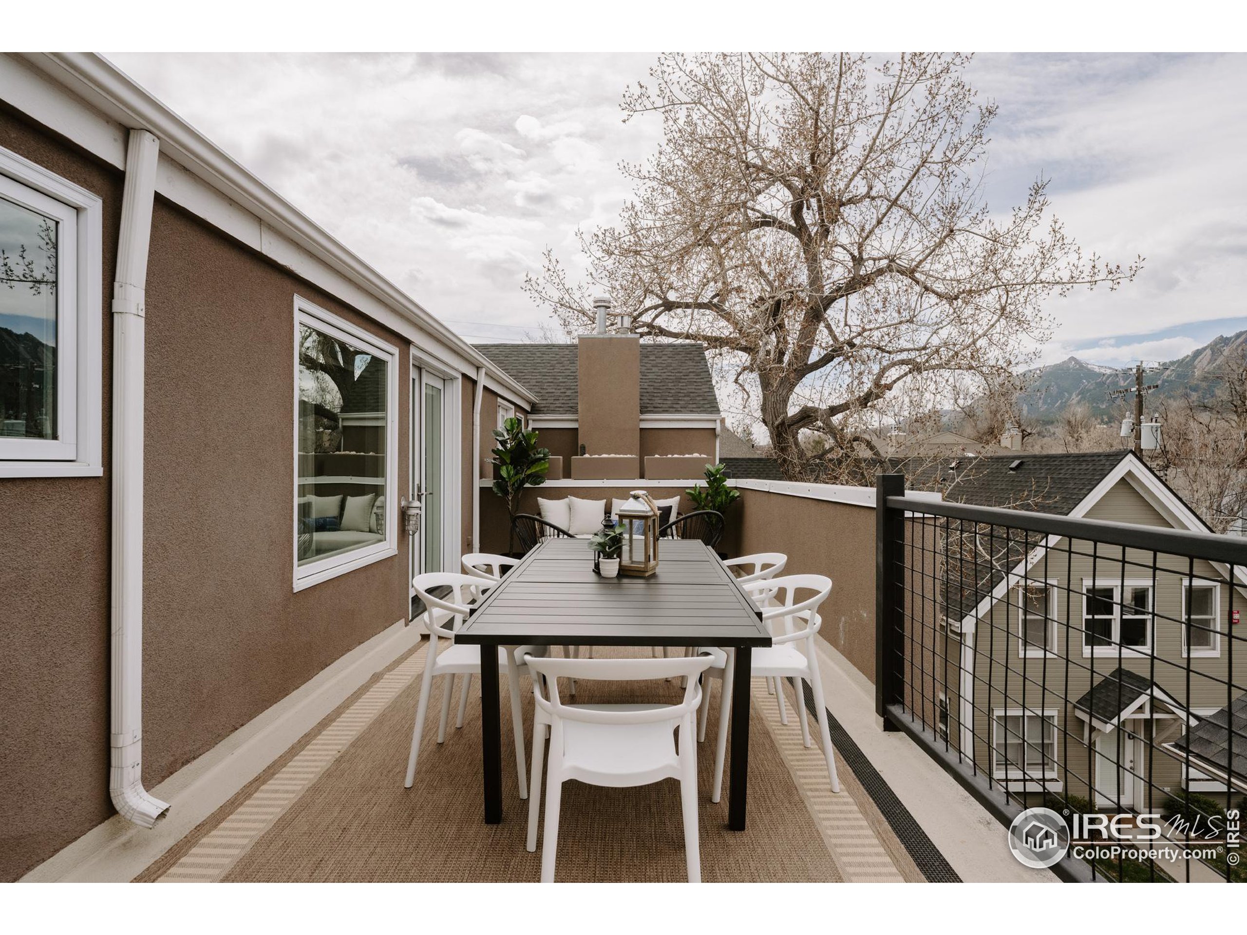 1938 Pearl St Unit: 201