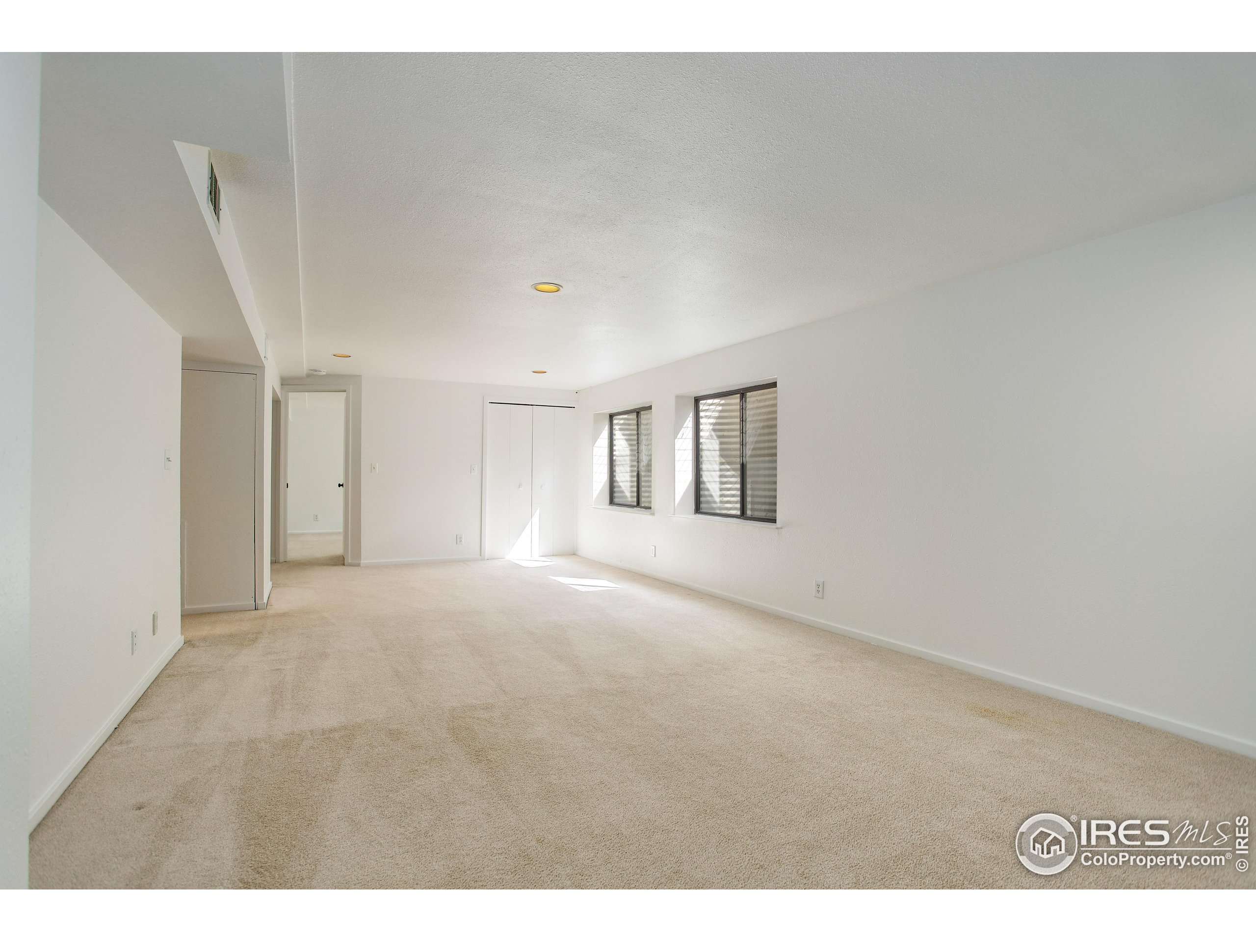 4461 Pembroke Gdns