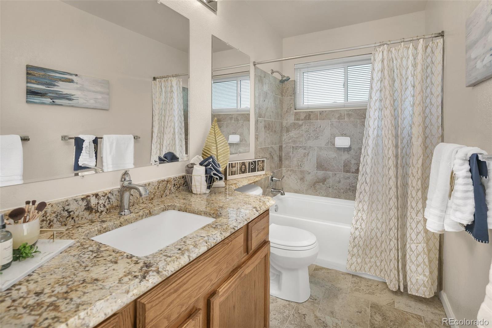 2181 S Troy Way Unit: 101