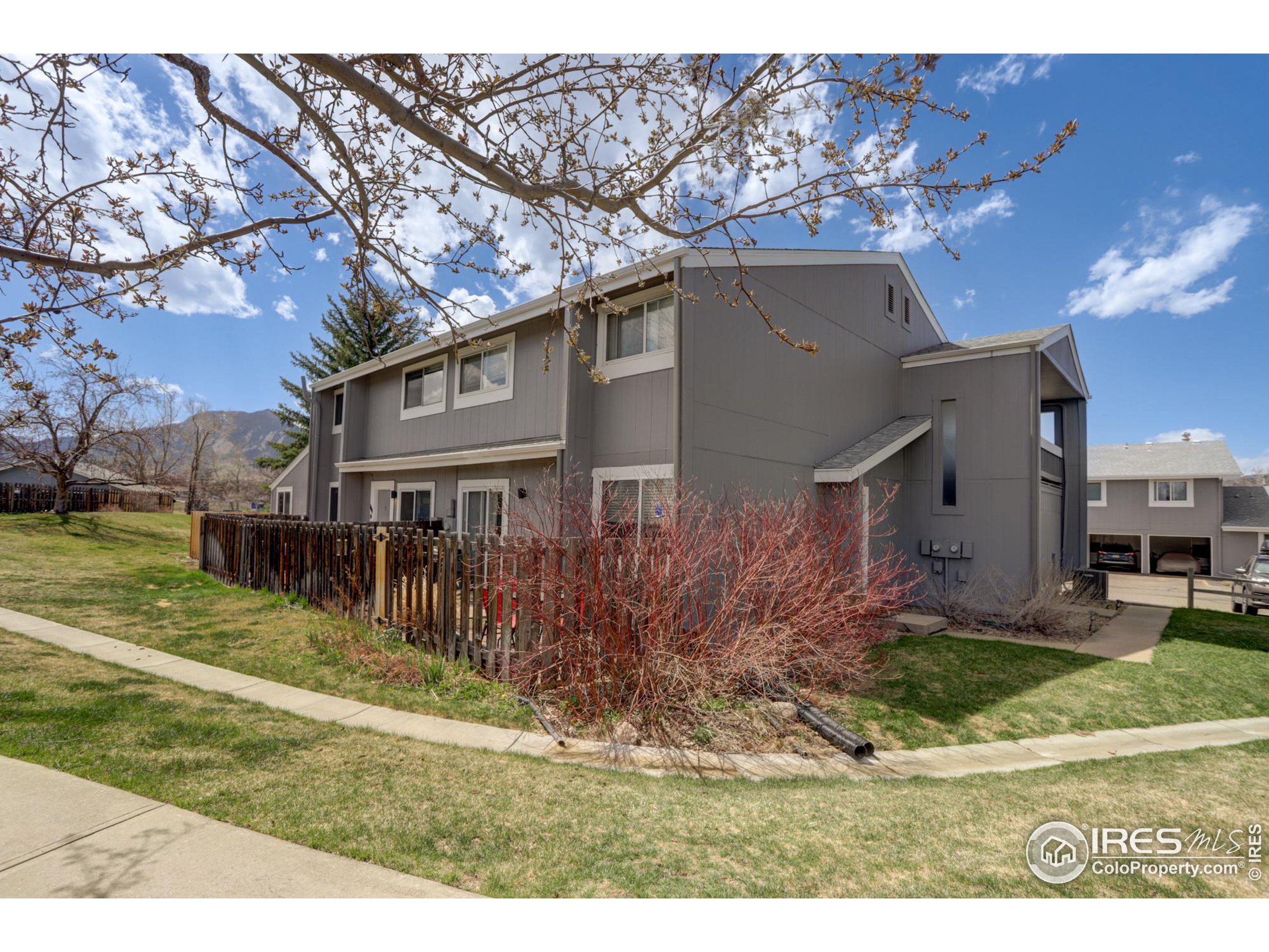 1111 Monroe Dr Unit: B