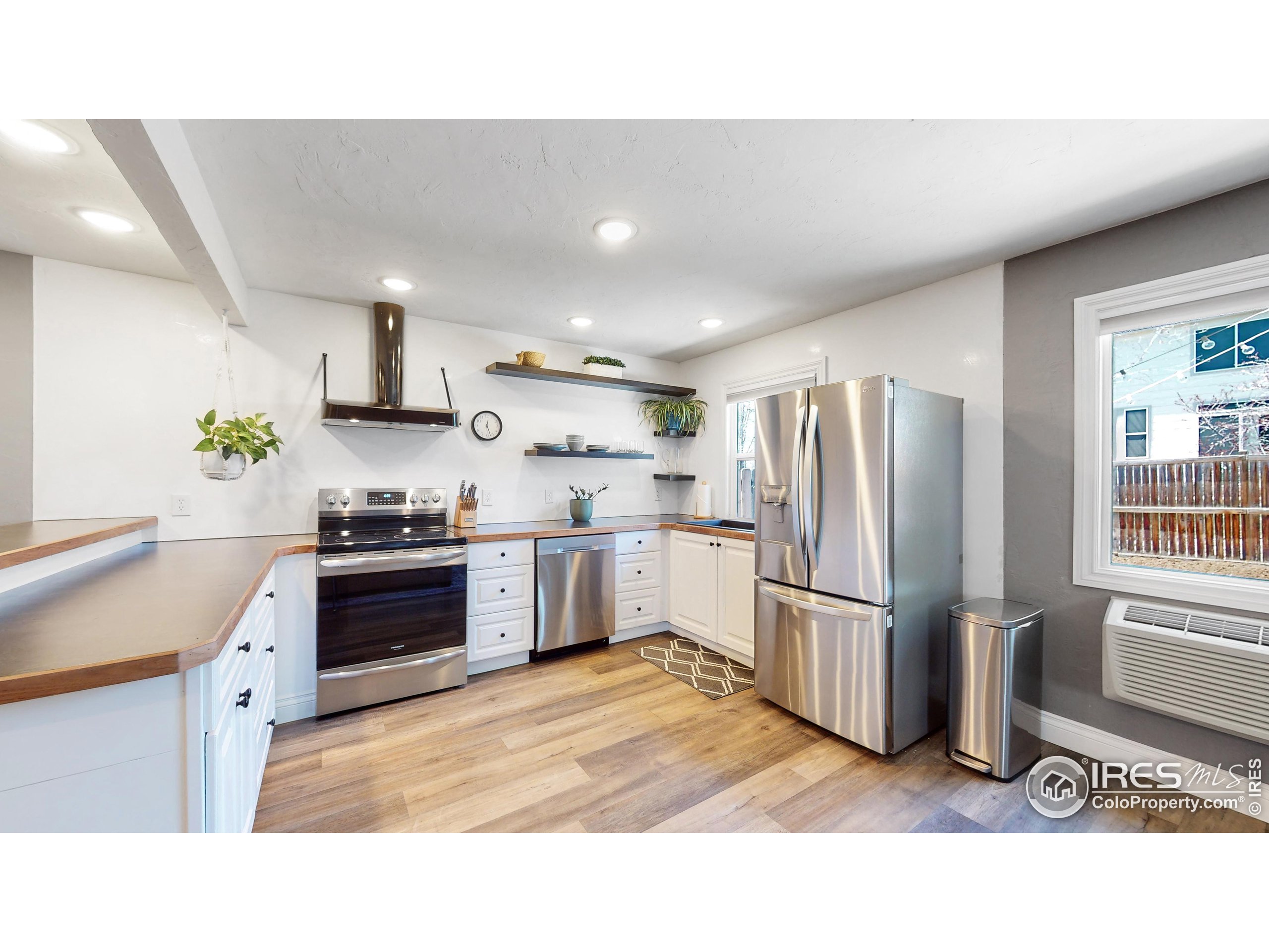 12589 Eudora St