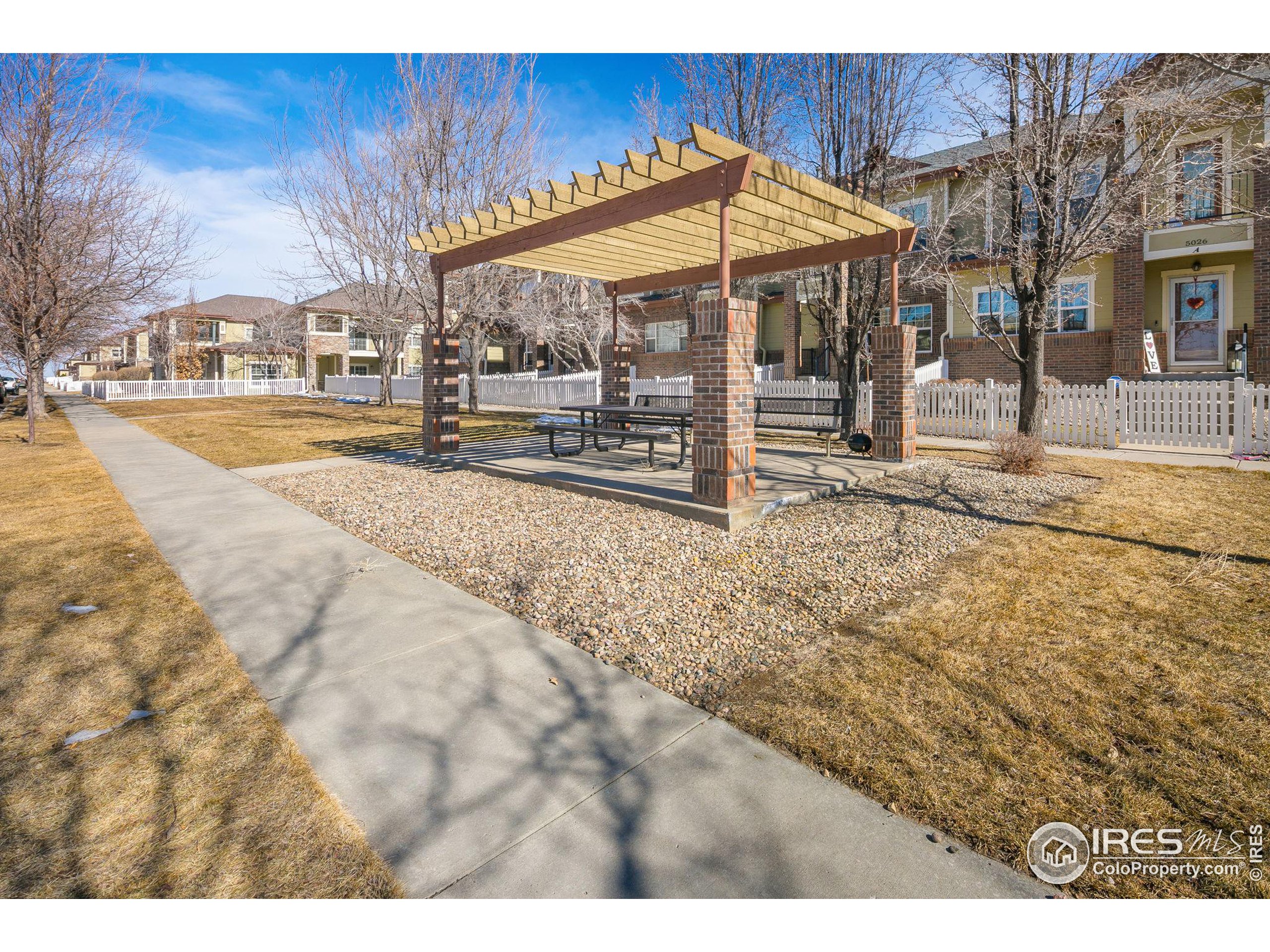 5021 Brookfield Dr Unit: B
