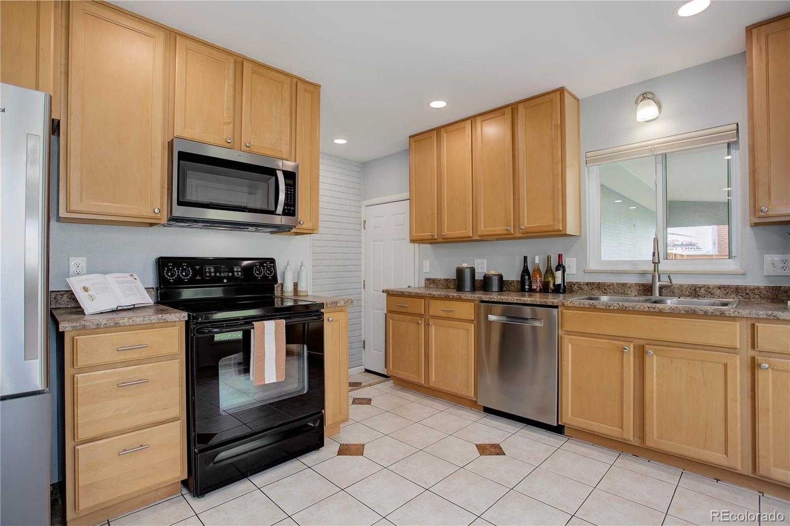 12157 W New Mexico Place