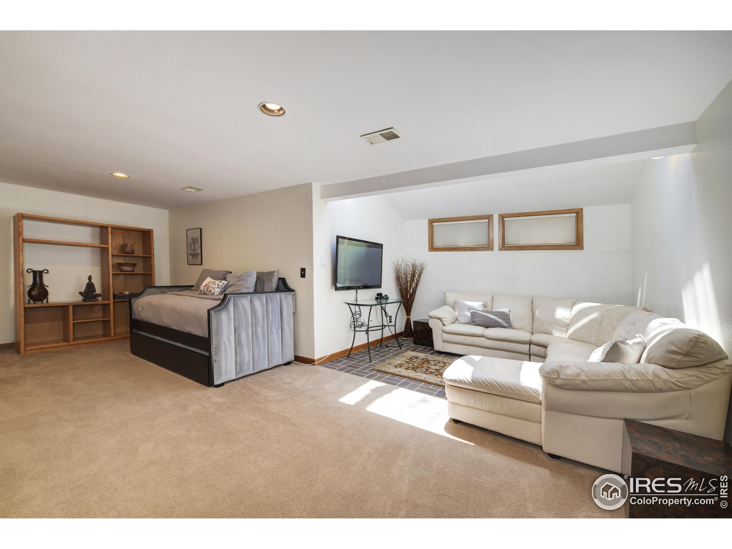 455 Poplar Ave
