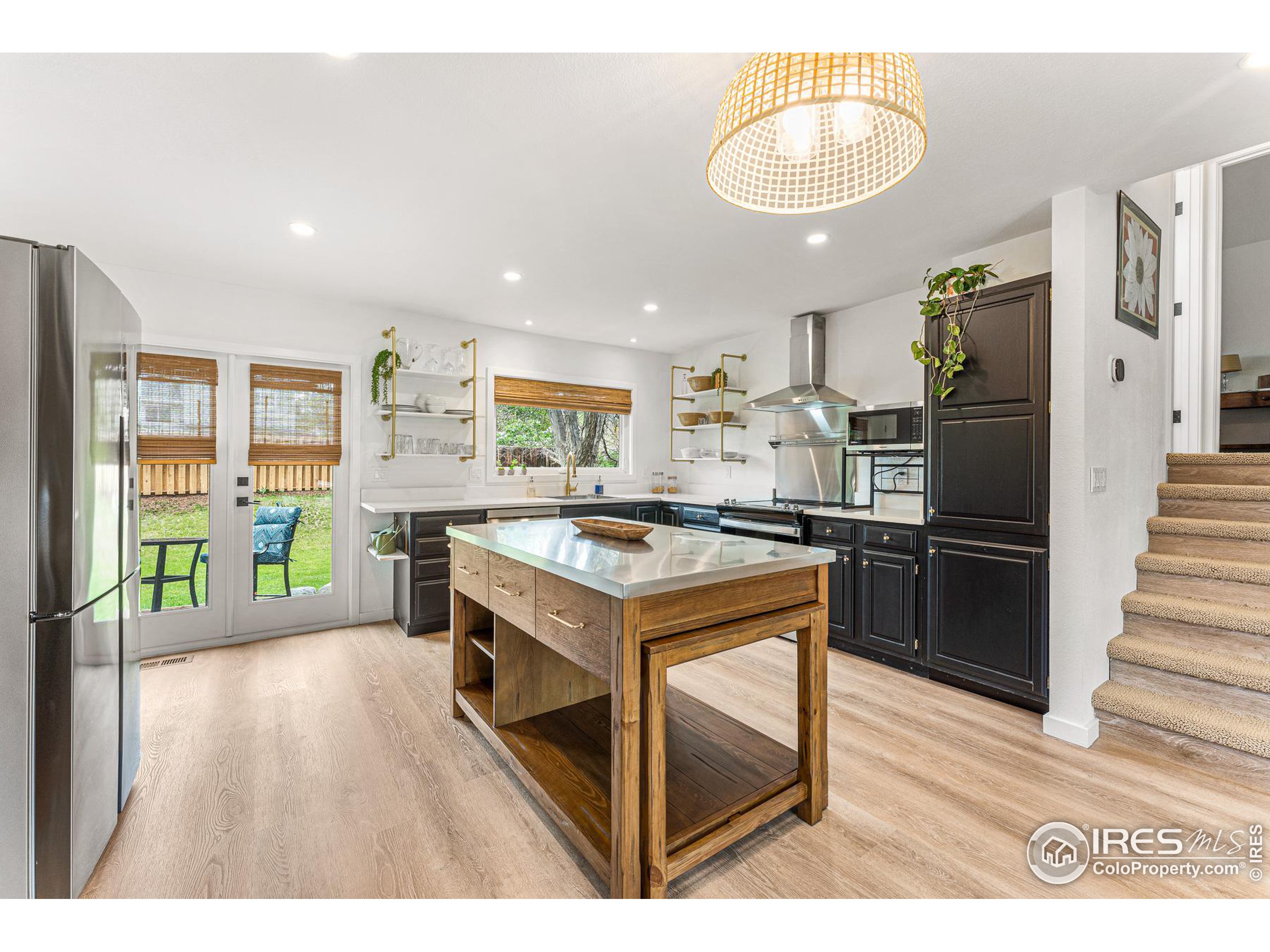 209 Lucerne Dr