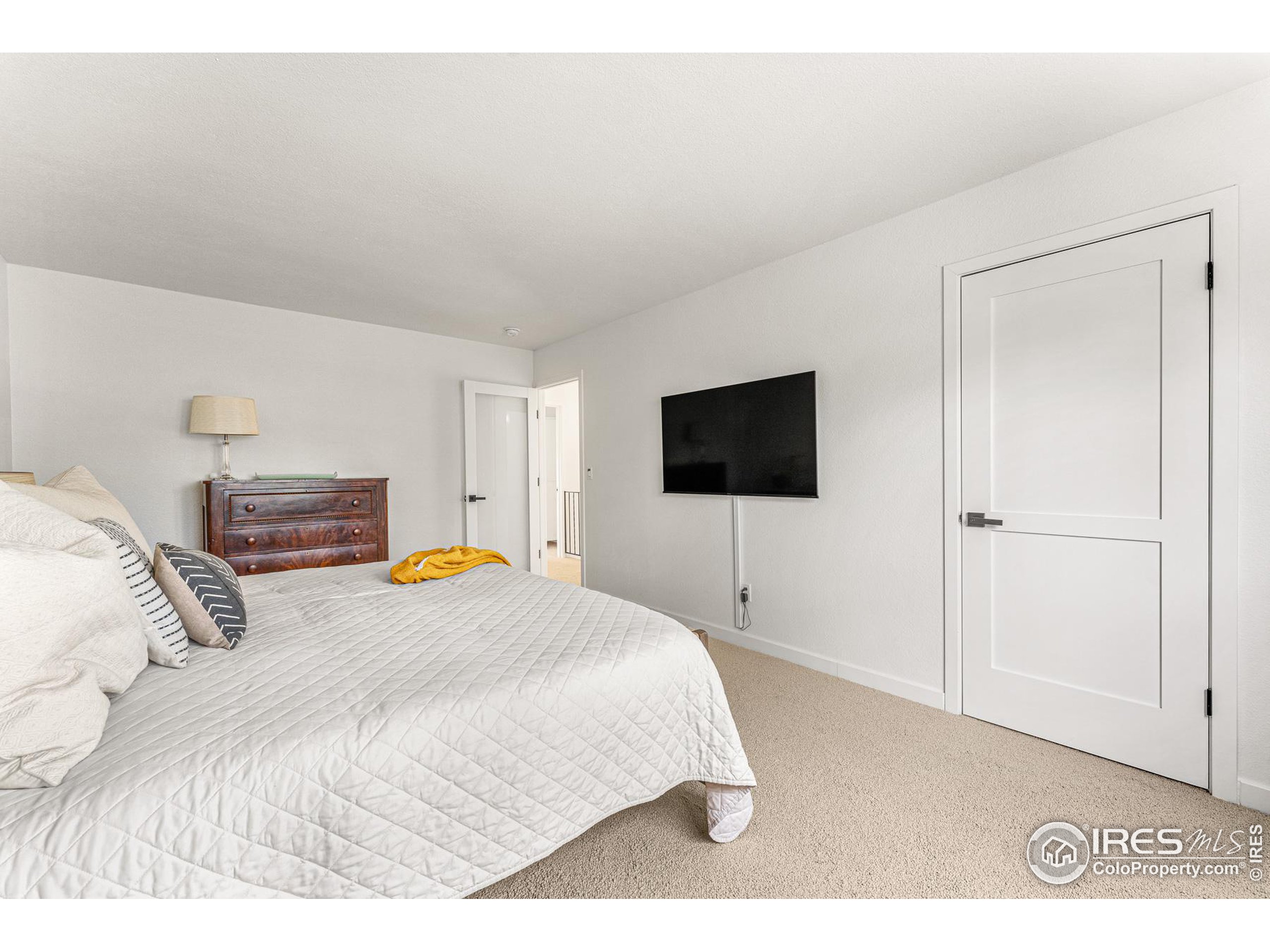 209 Lucerne Dr