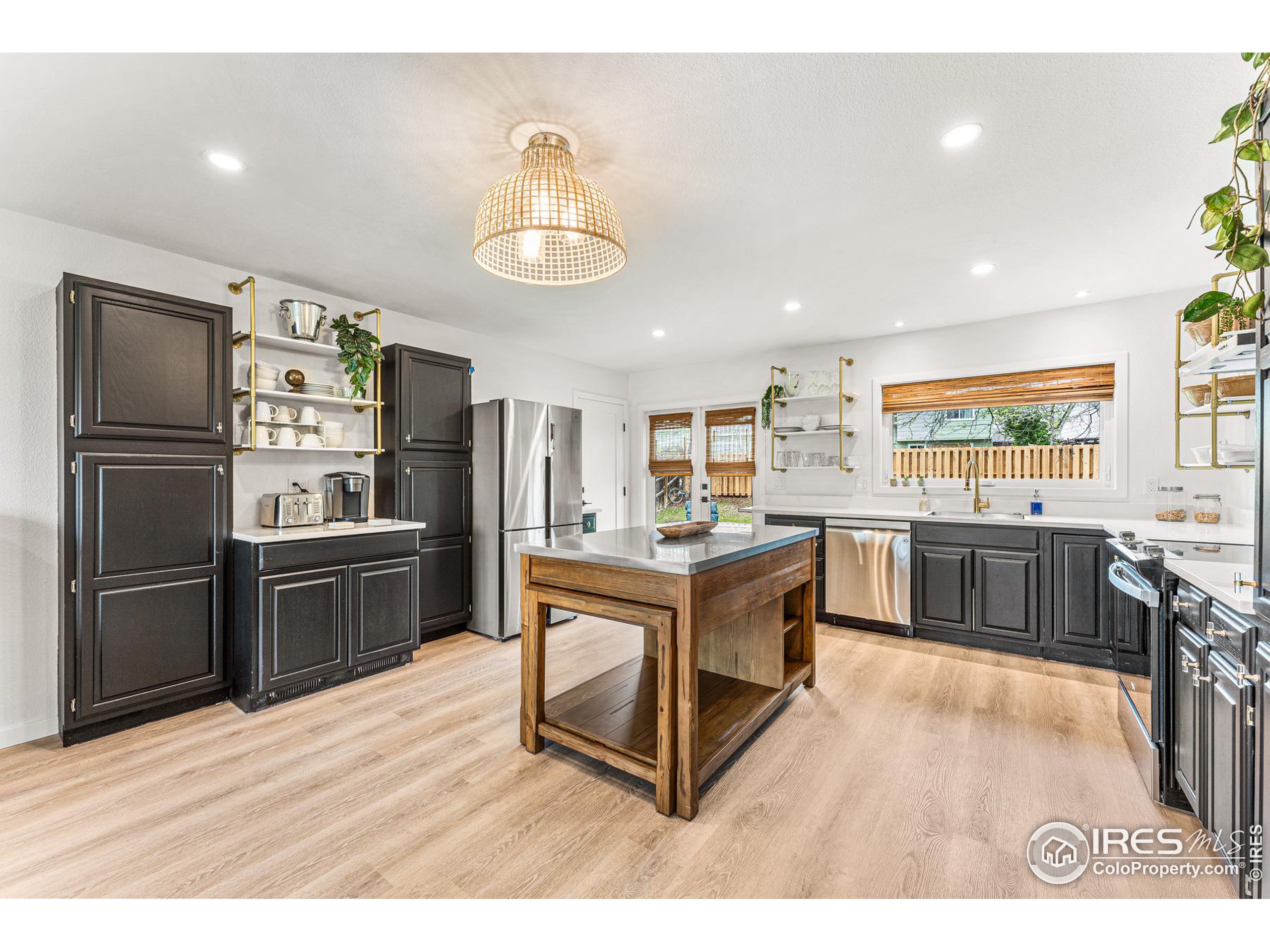 209 Lucerne Dr