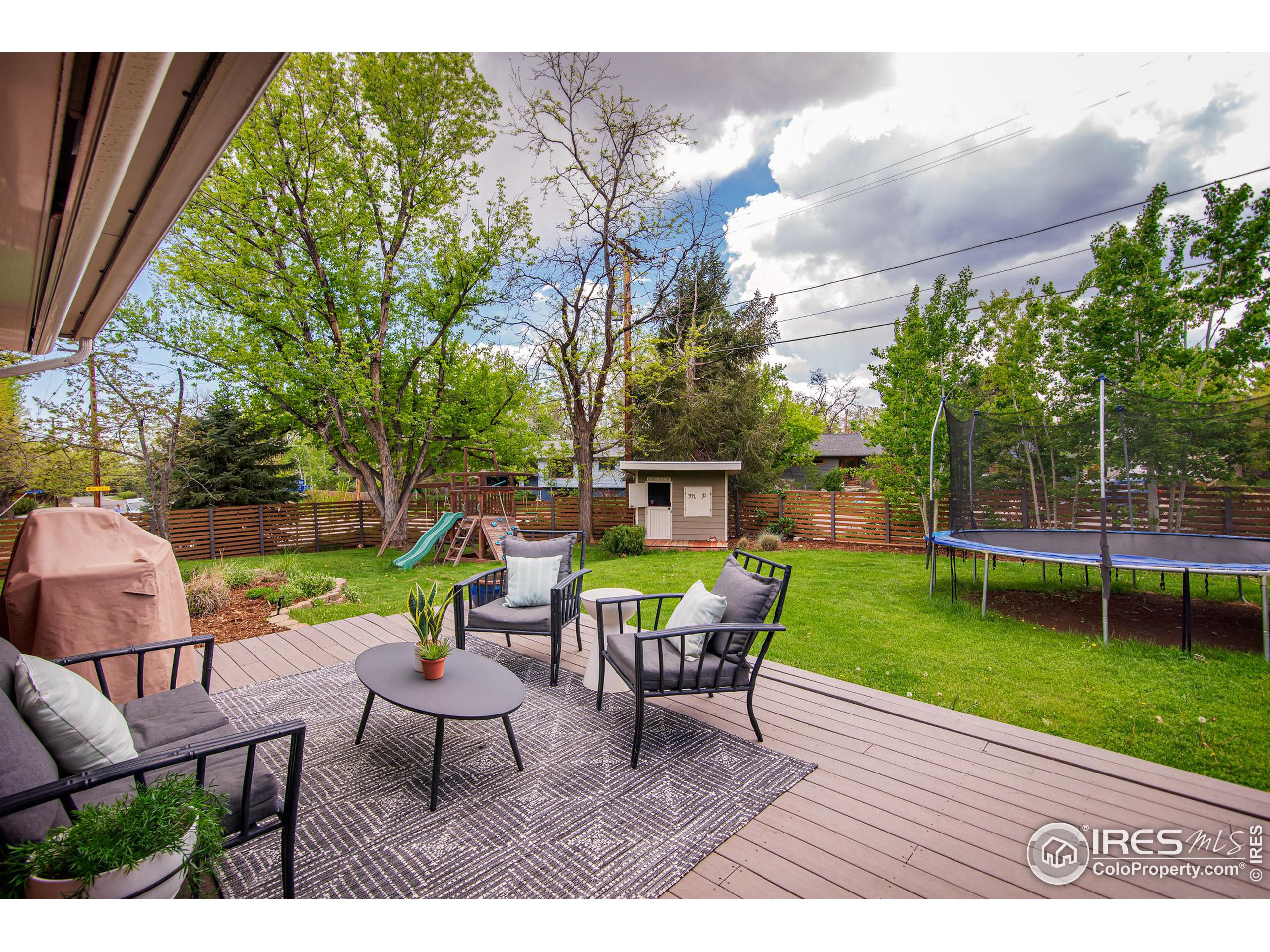 1730 Dogwood Ln