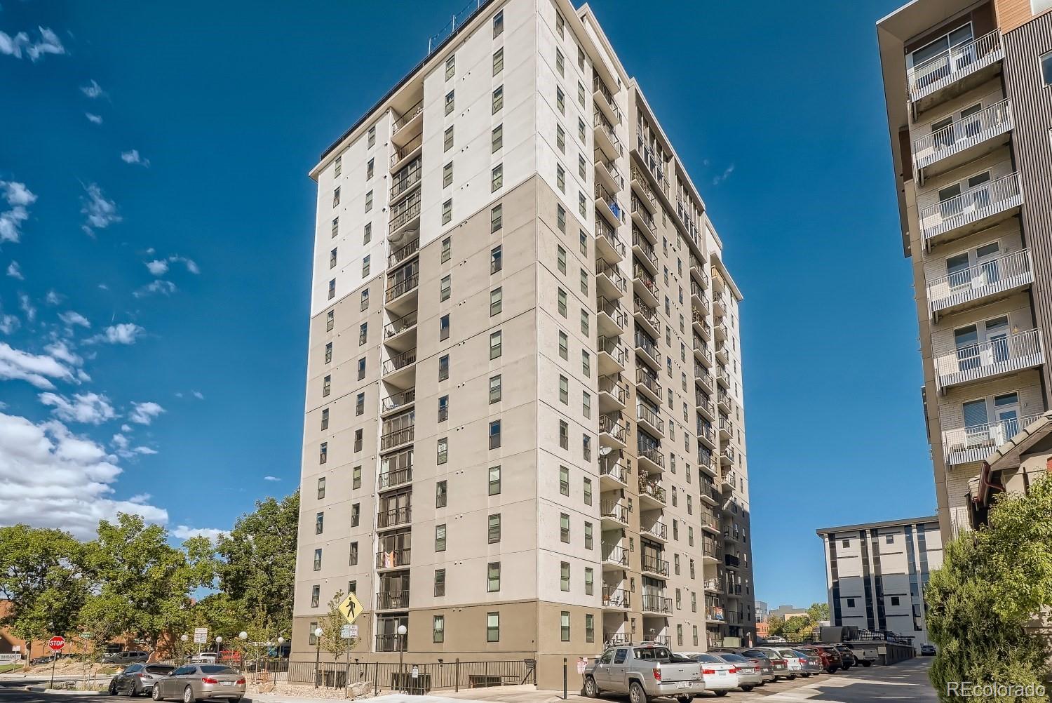 2 Adams Street Unit: 905
