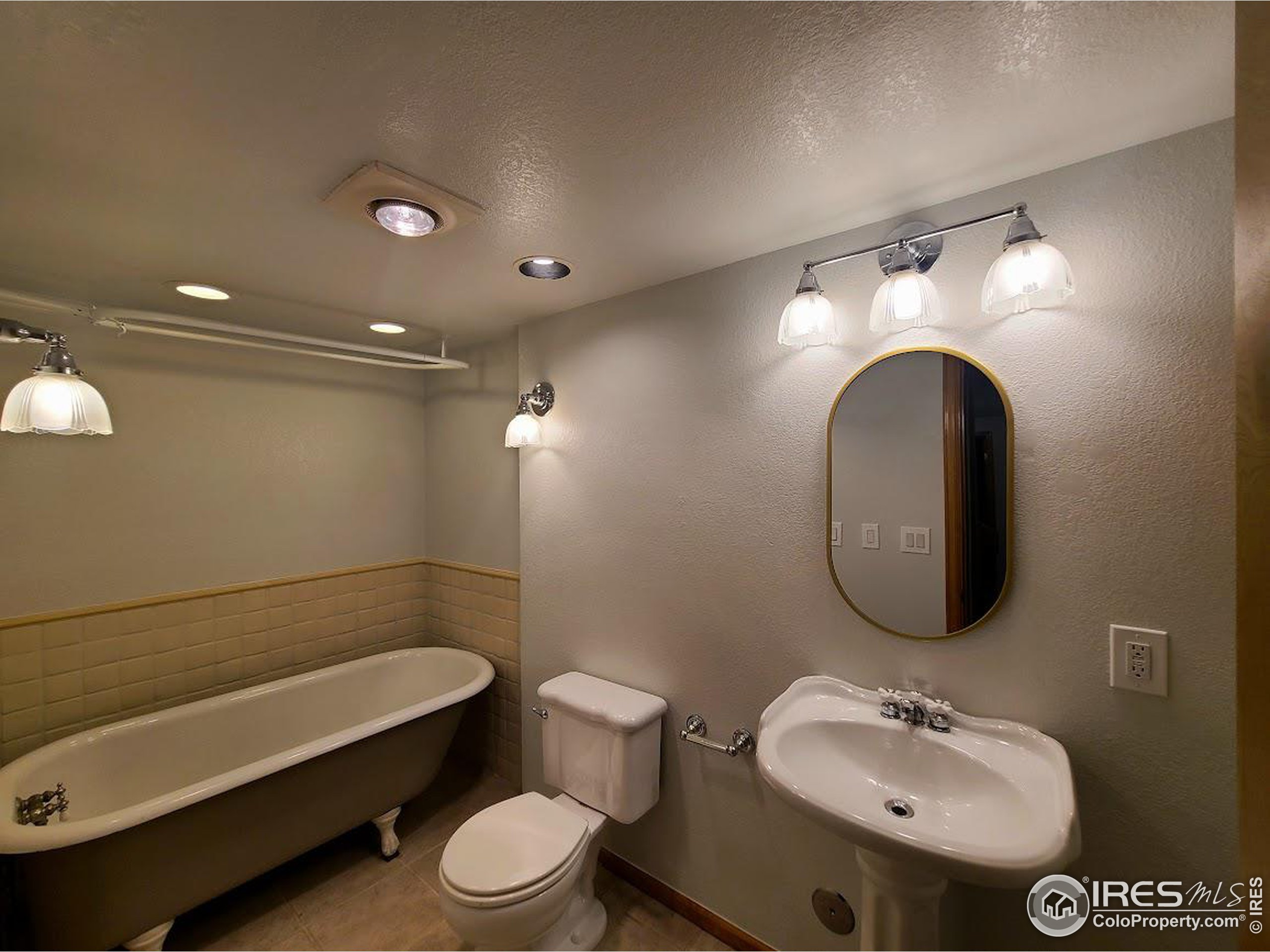 490 Quail Cir