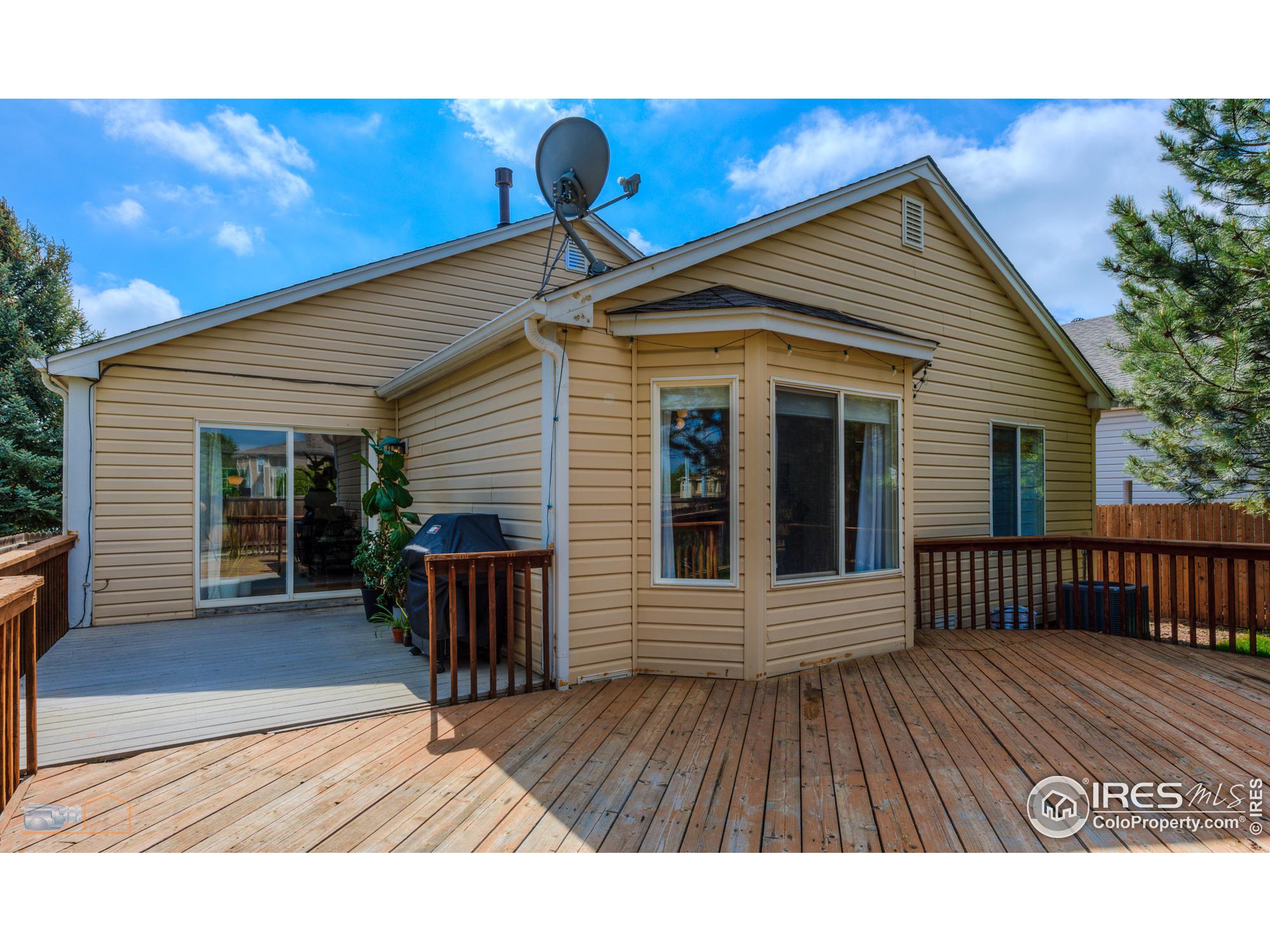 1479 Wildrose Dr