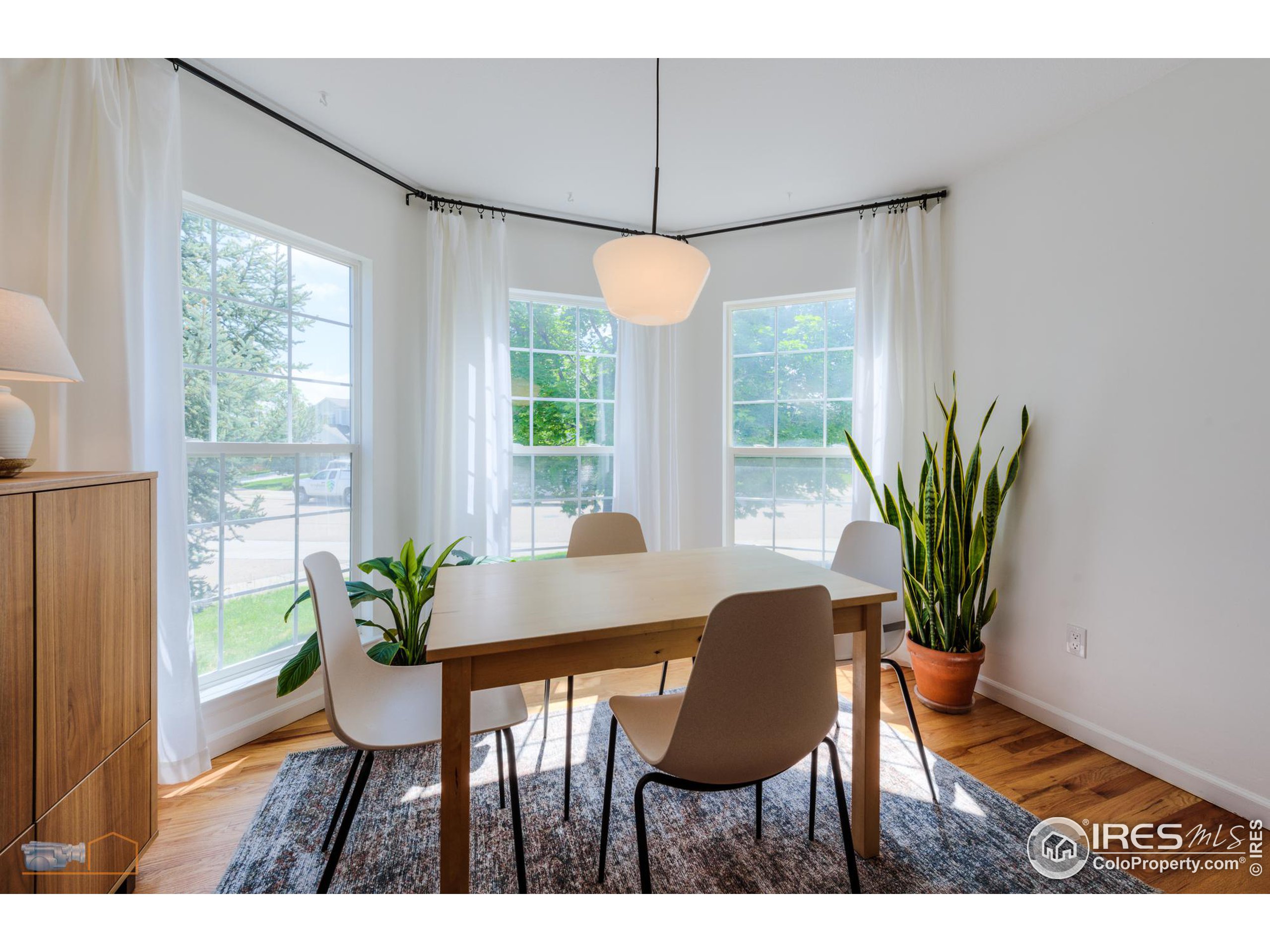1479 Wildrose Dr
