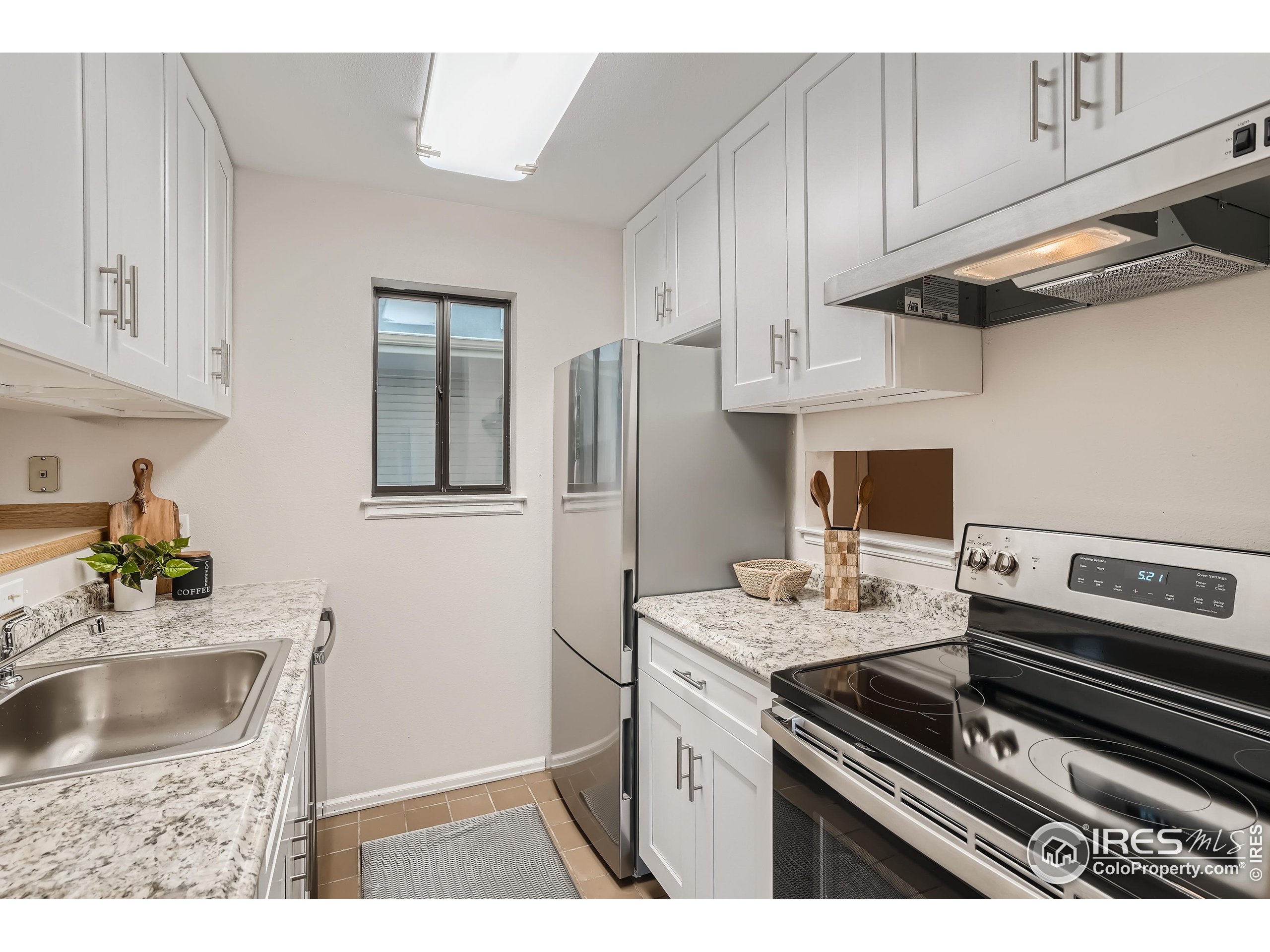 948 North St Unit: 15