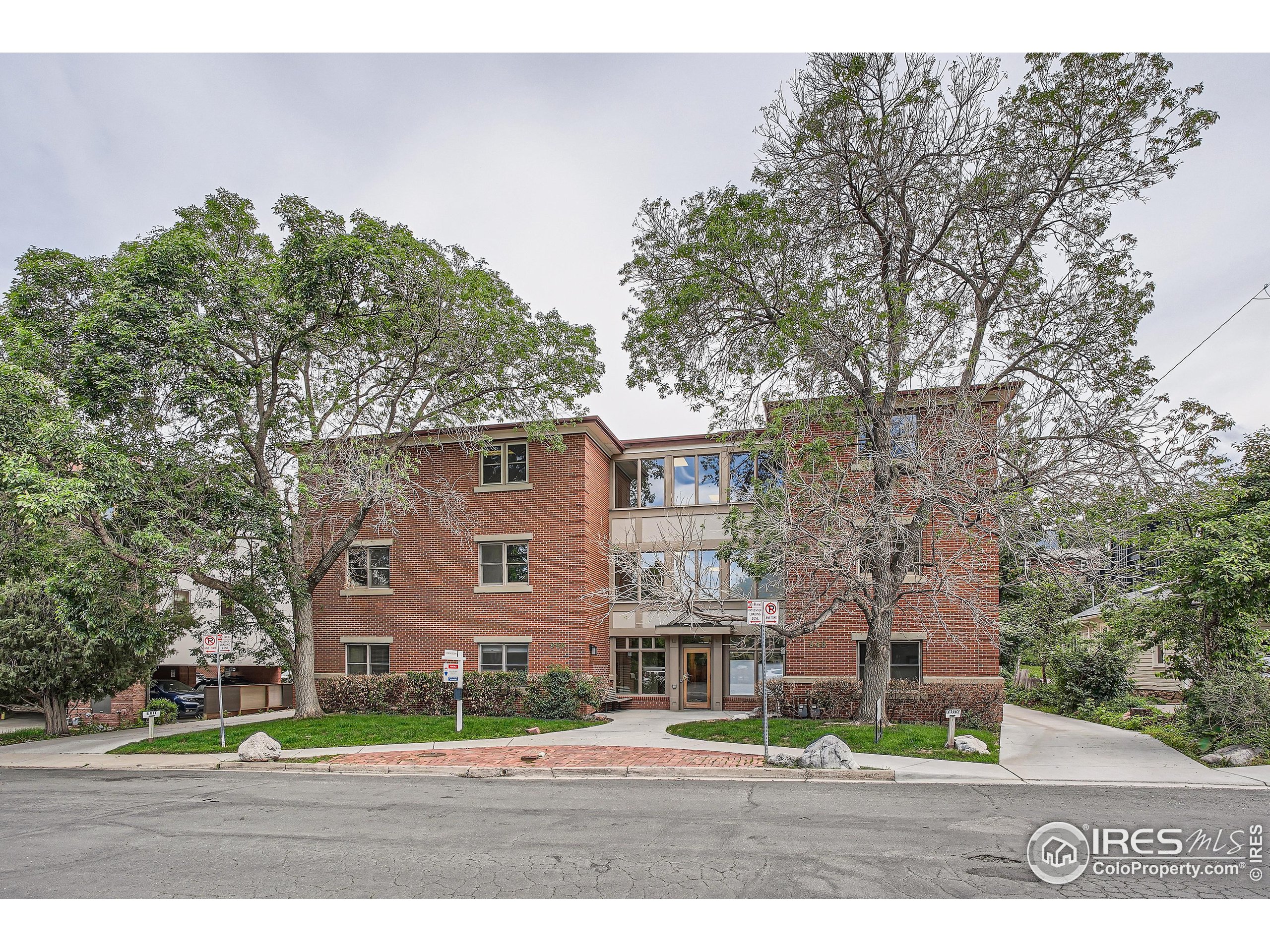 948 North St Unit: 15