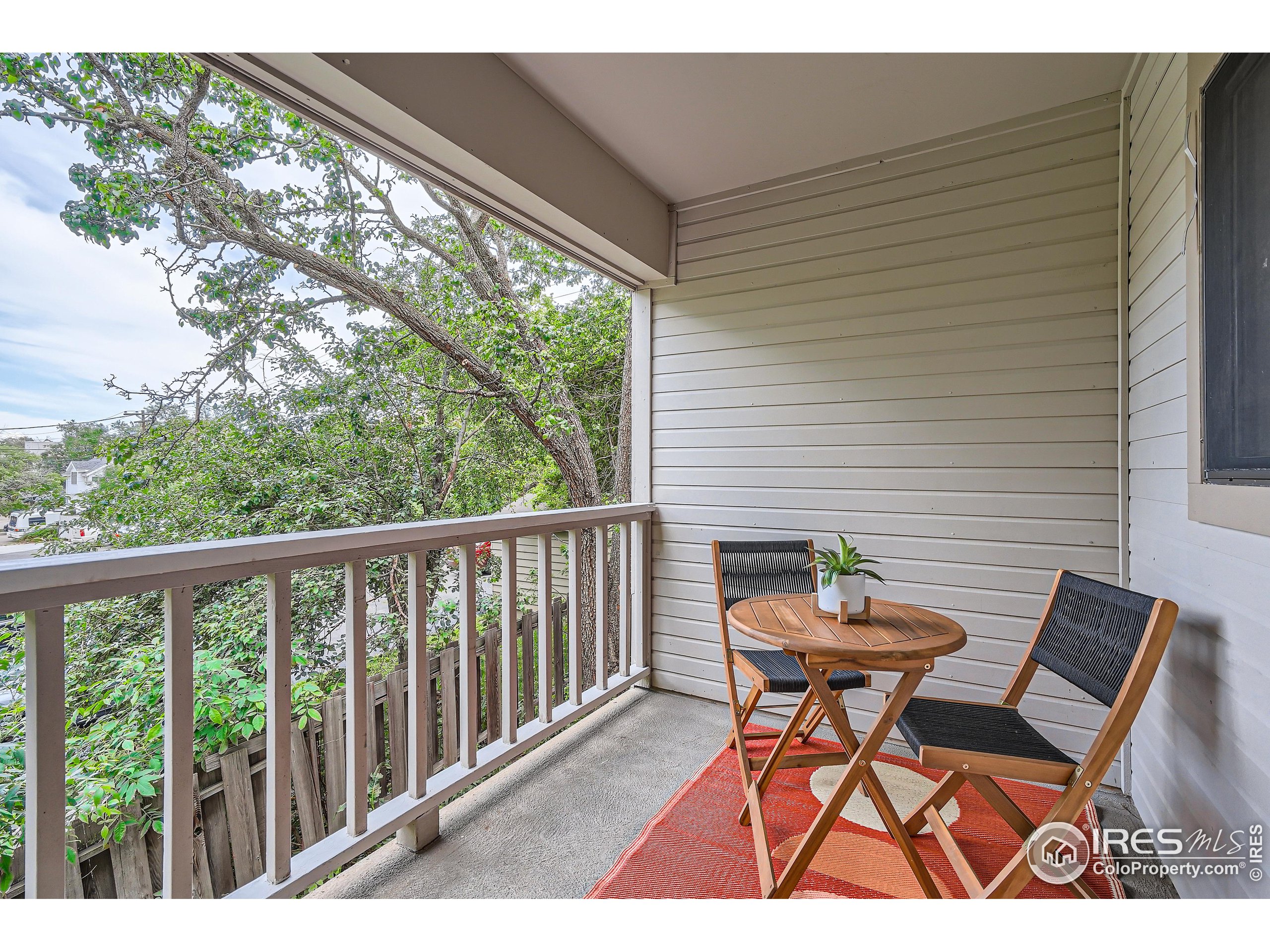 948 North St Unit: 15