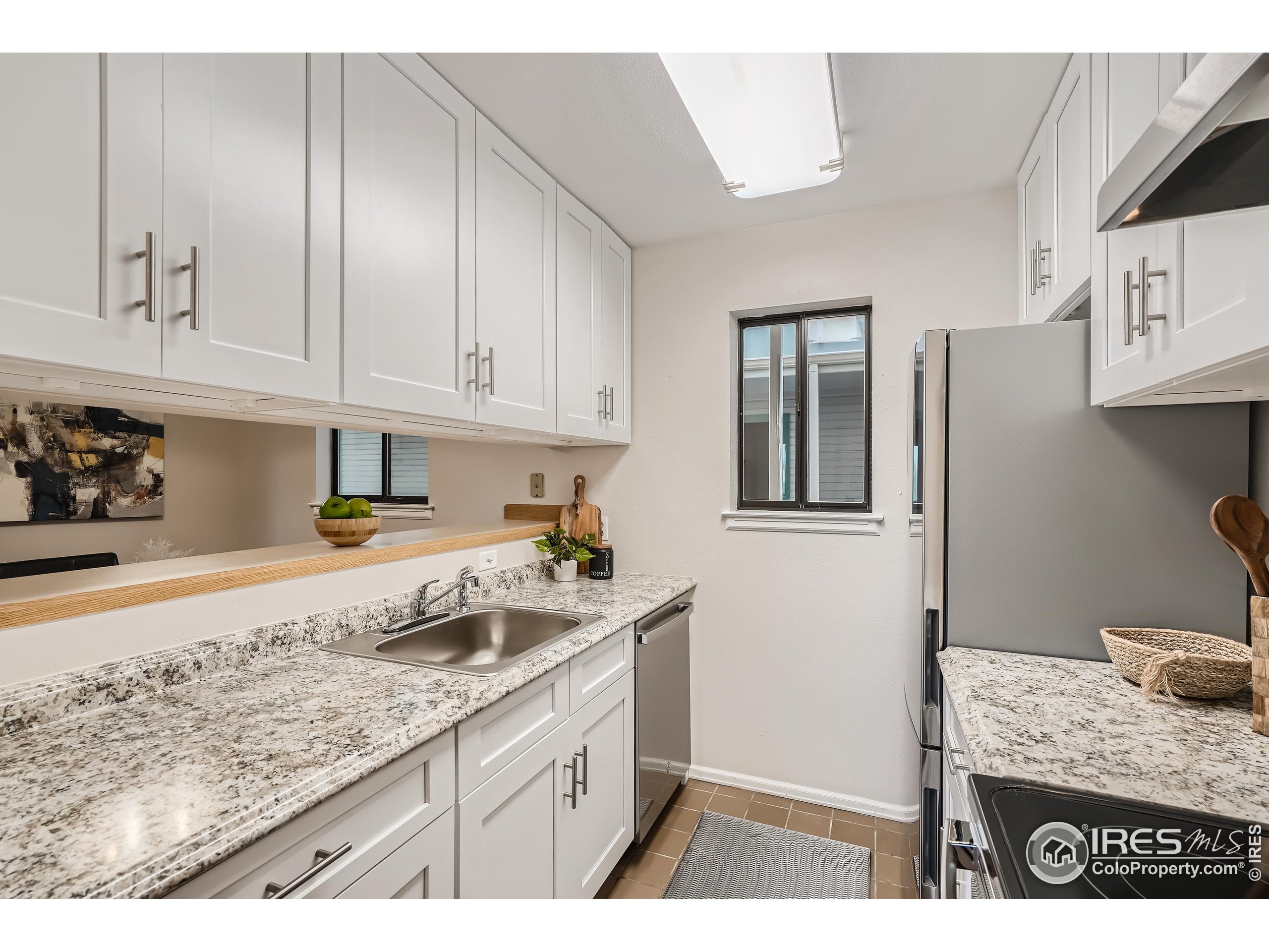 948 North St Unit: 15