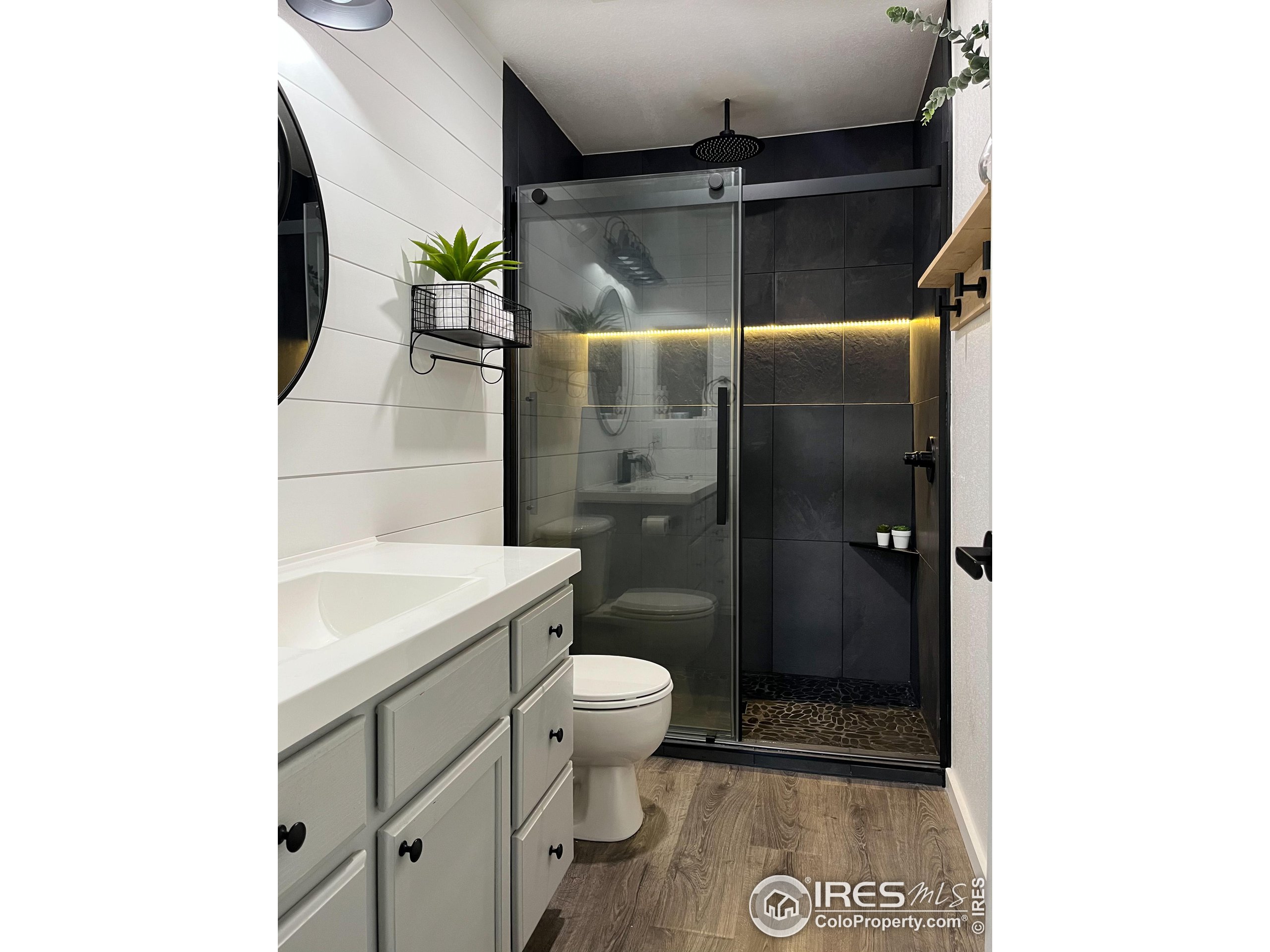 818 S Terry St Unit: 10