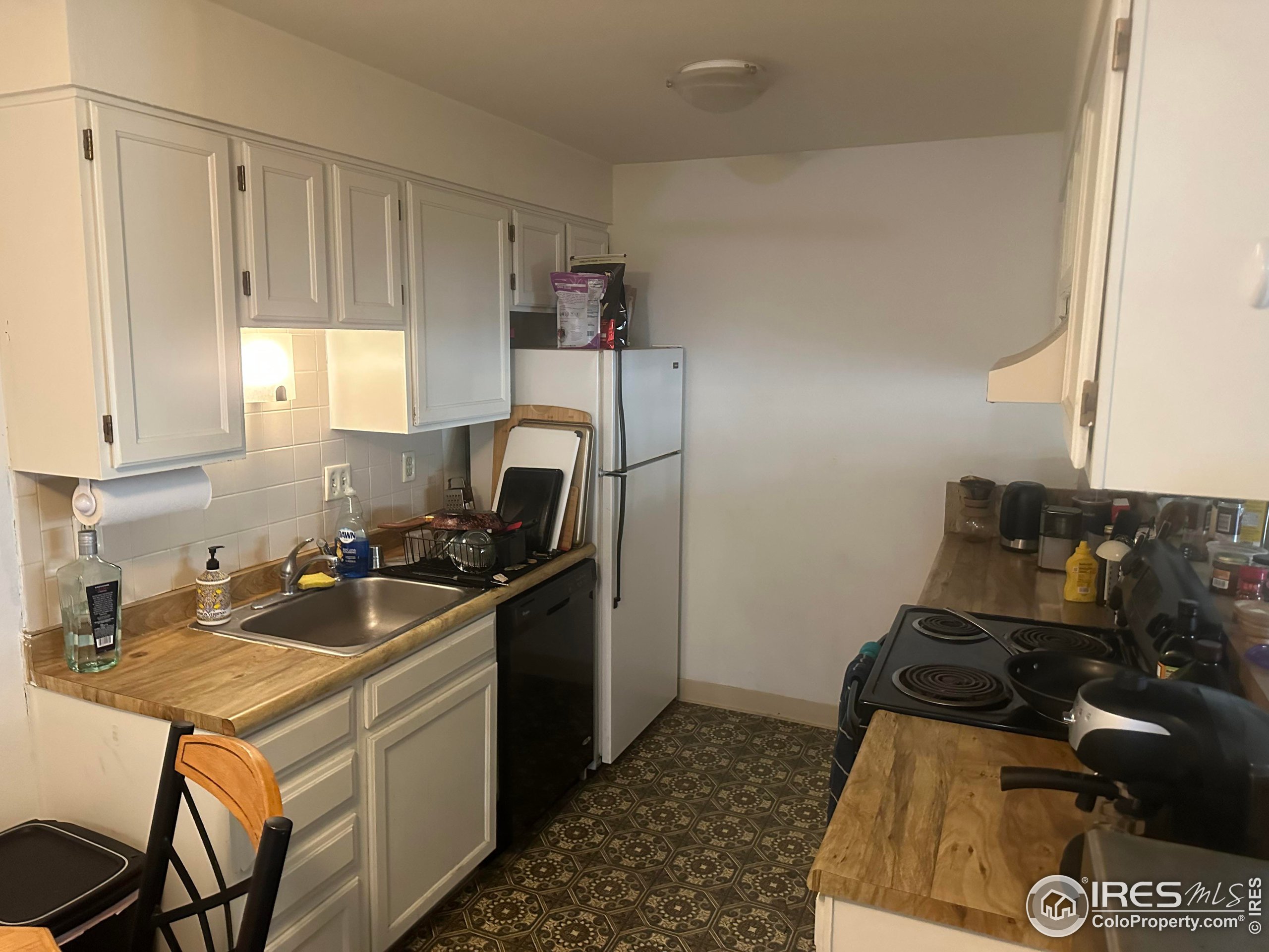 665 Manhattan Dr Unit: 212