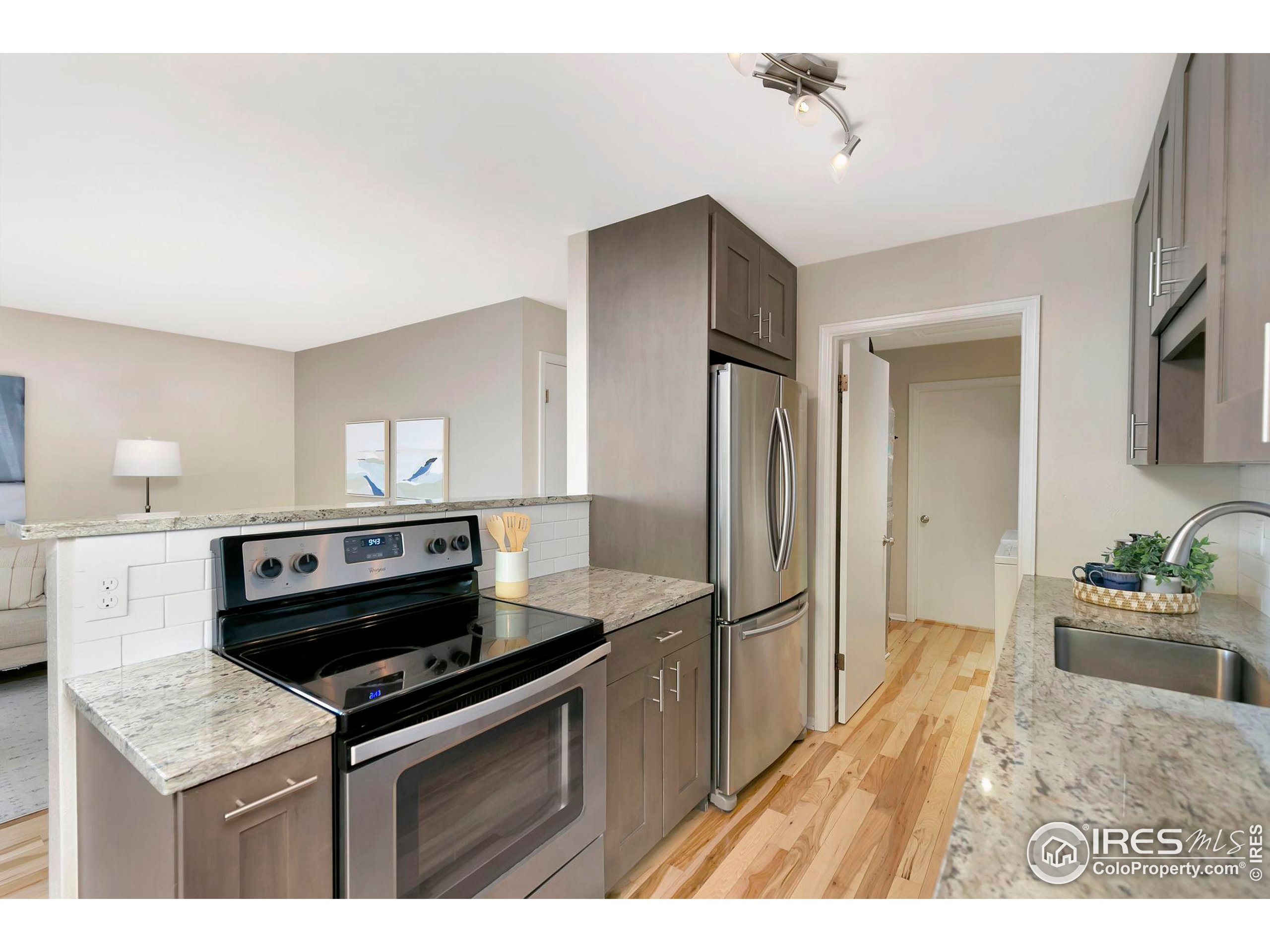 4222 Monroe Dr Unit: D