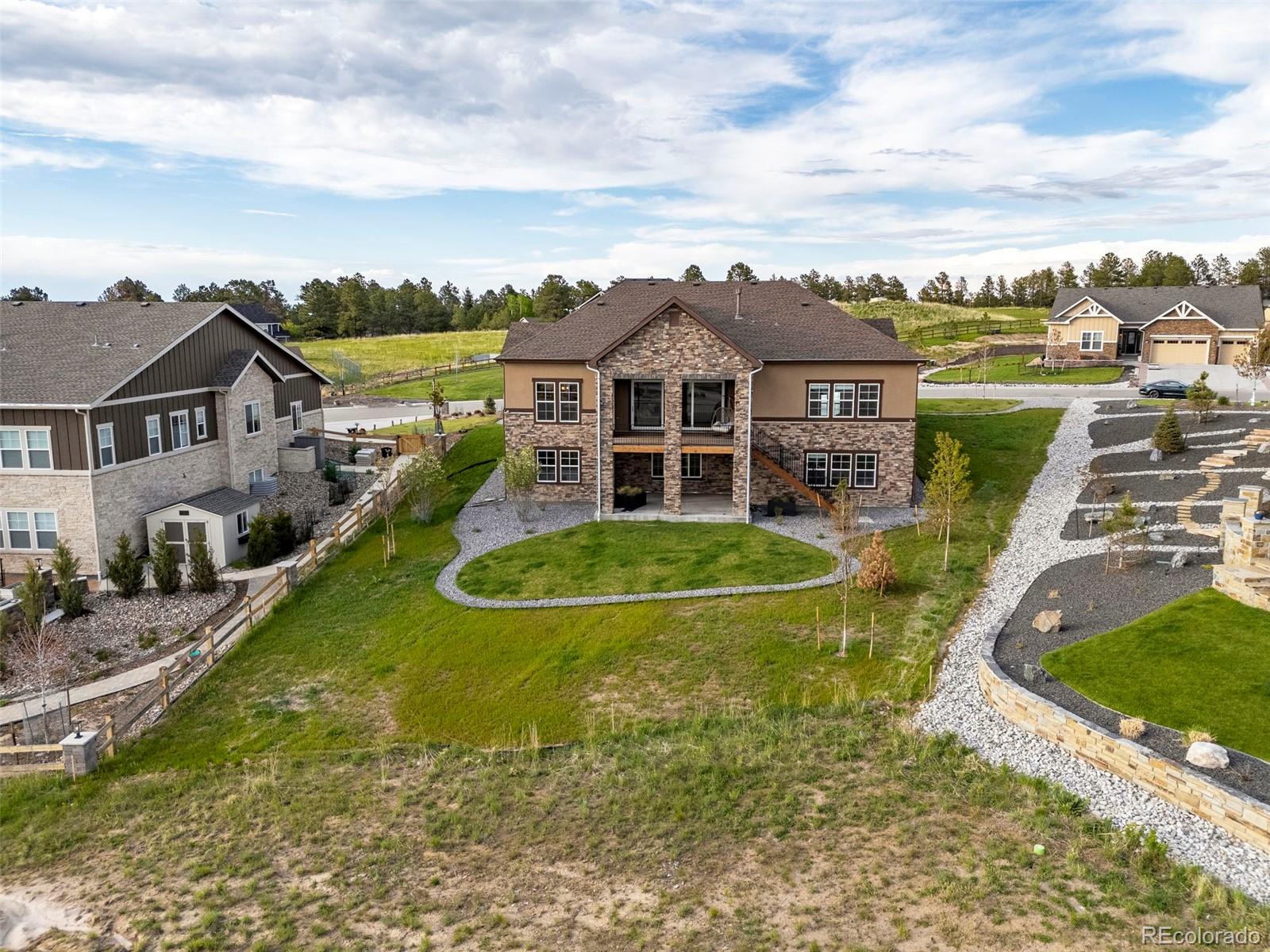 5825 Heritage Oak Drive