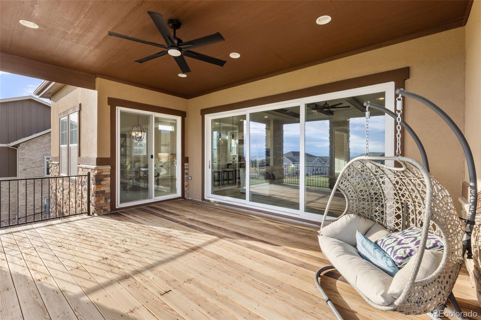5825 Heritage Oak Drive