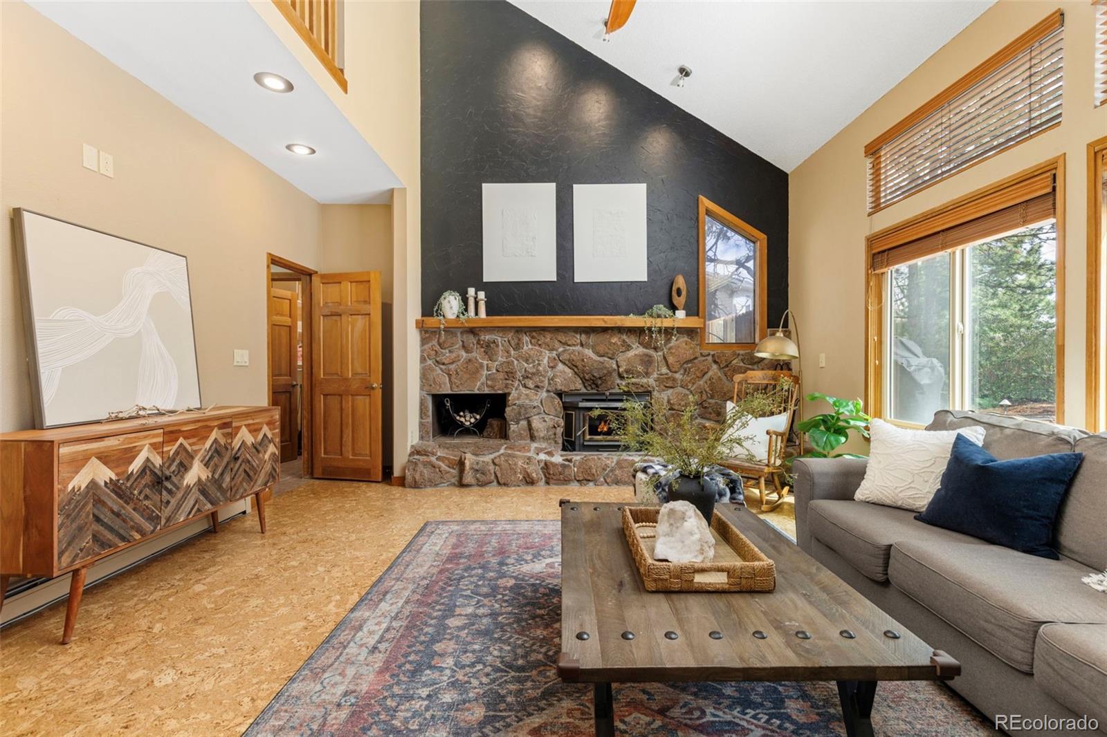 5996 N Villard Court
