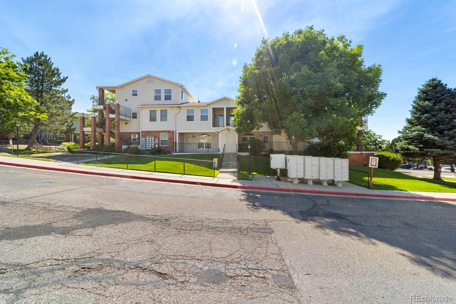 1670 S Deframe Street Unit: C1