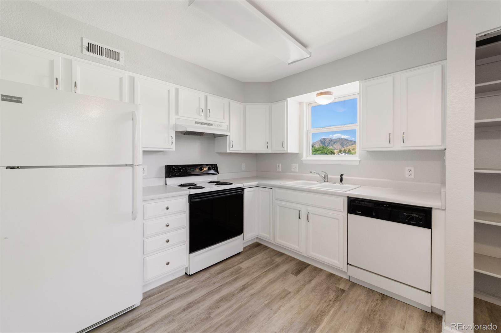1670 S Deframe Street Unit: C1