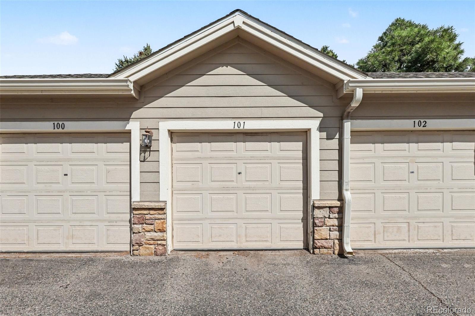 1509 S Florence Court Unit: 214