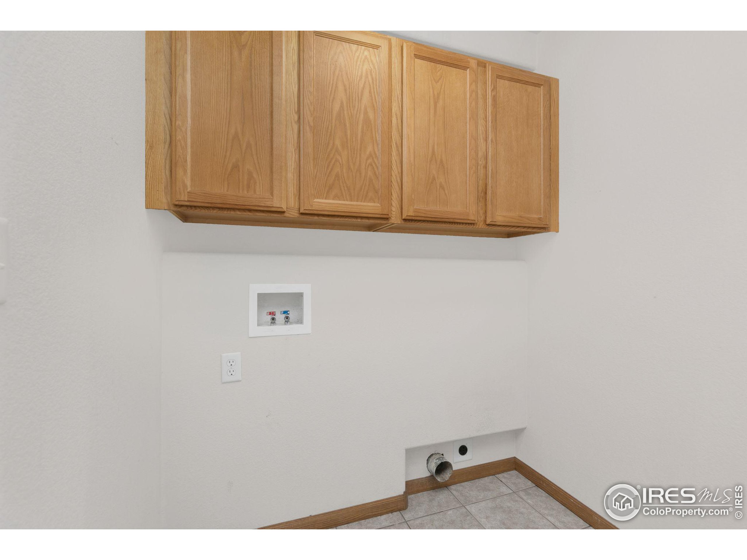 321 S Maple Ave