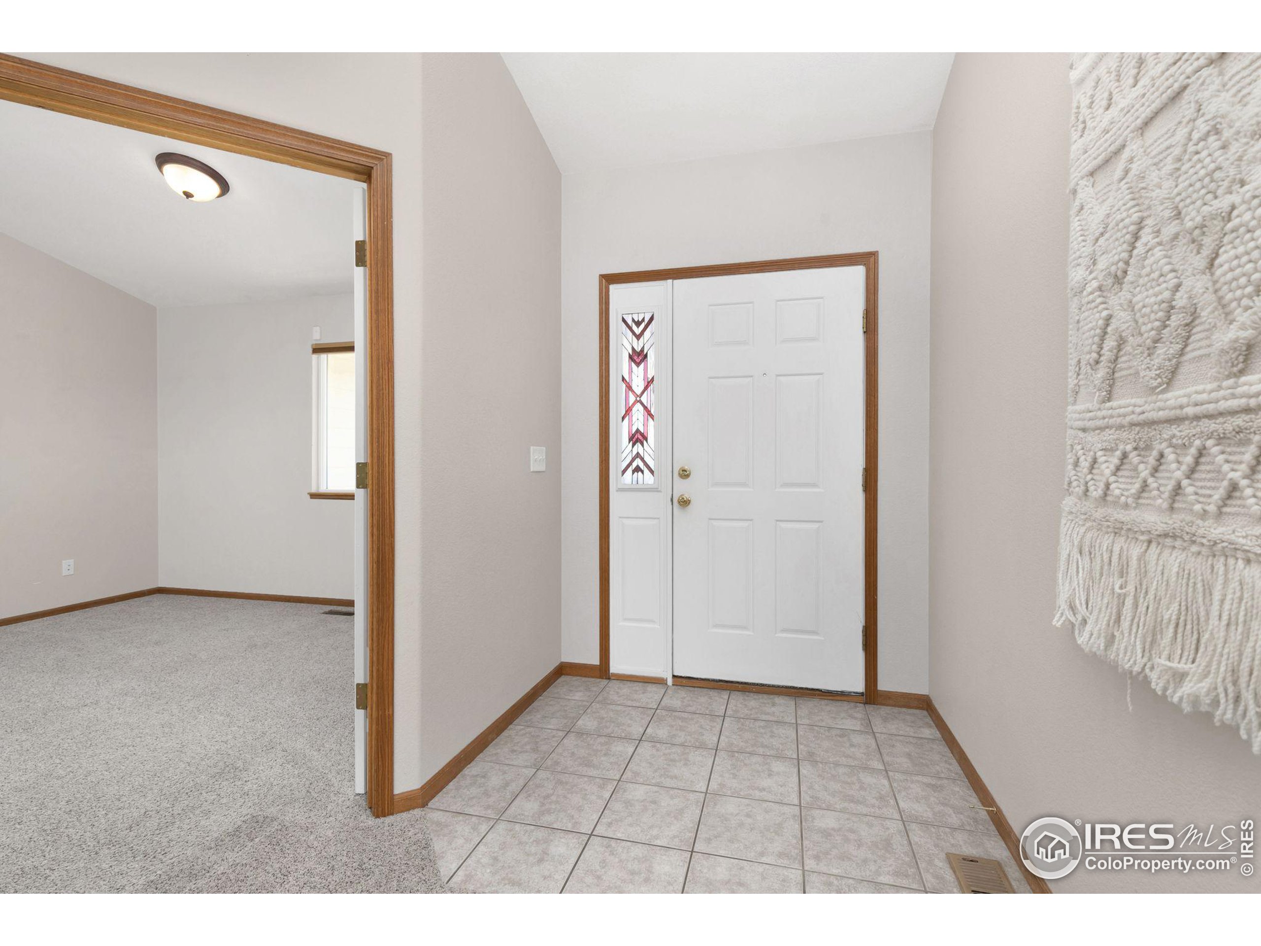 321 S Maple Ave
