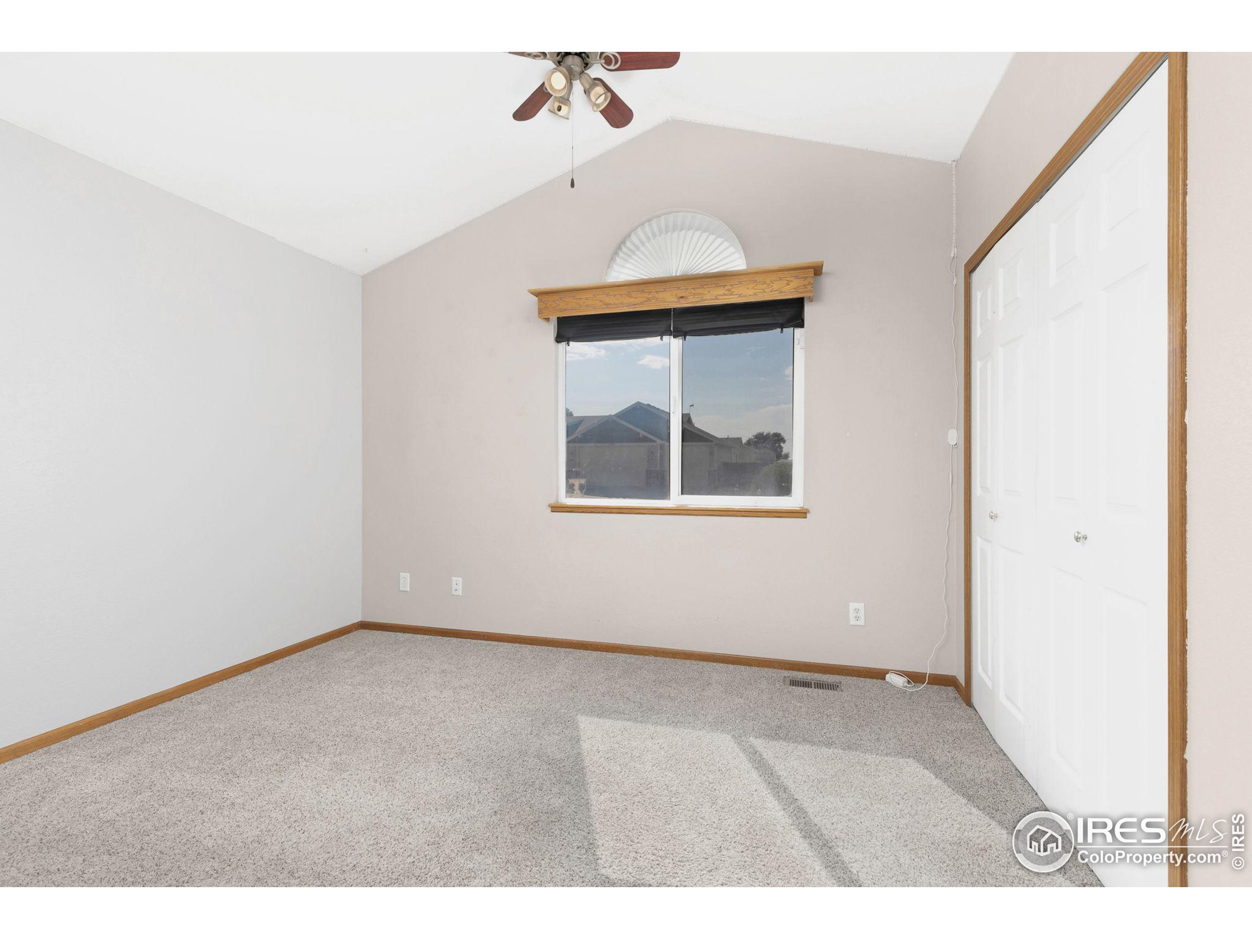 321 S Maple Ave