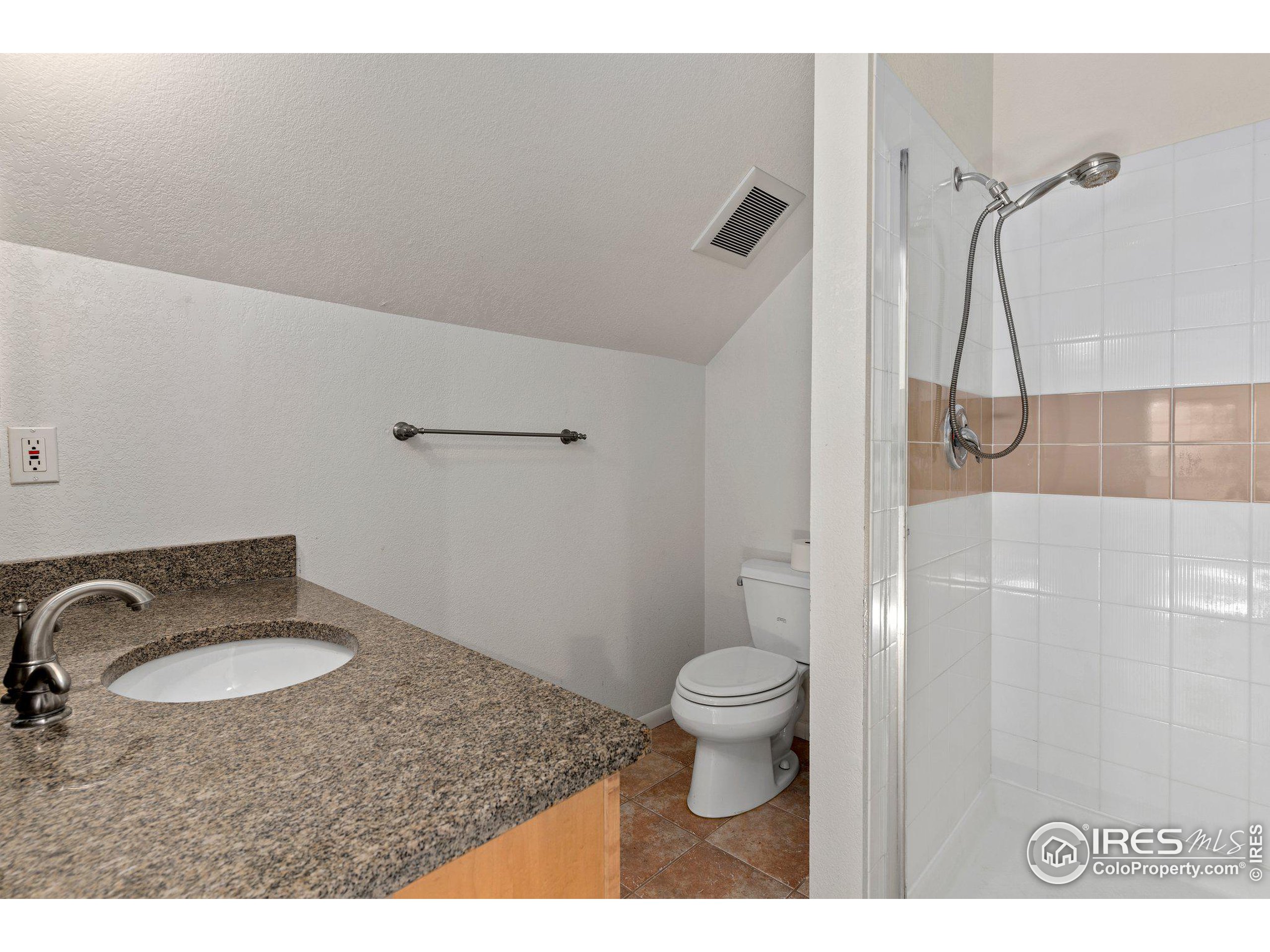 4872 Curie Ct