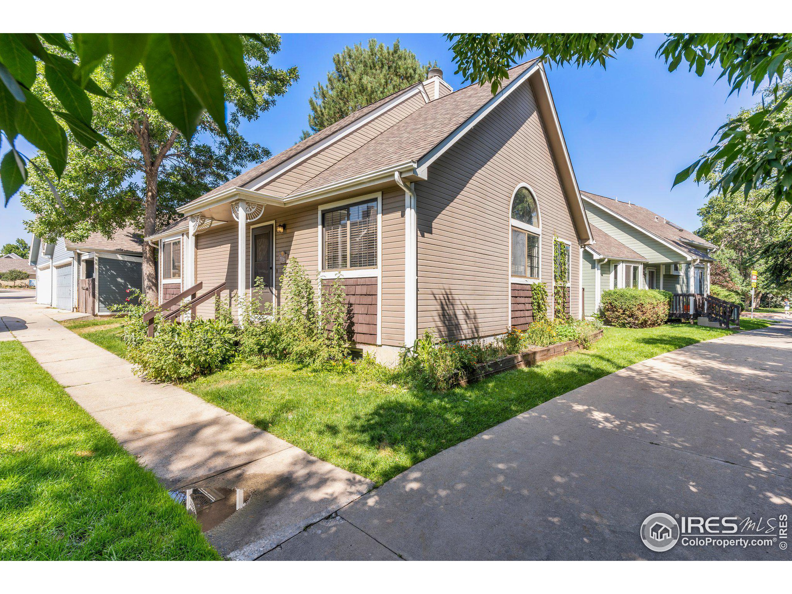 4872 Curie Ct