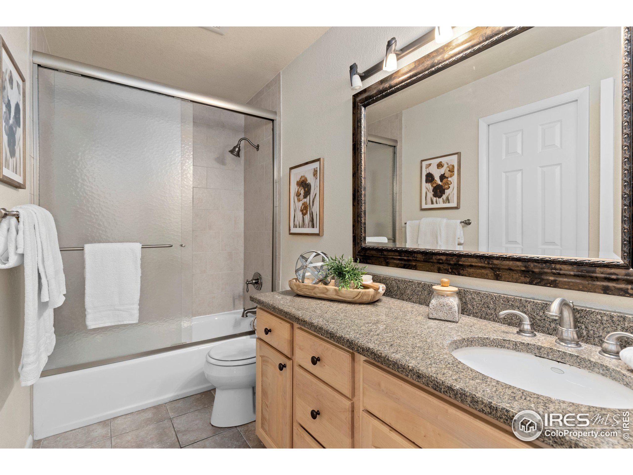4872 Curie Ct