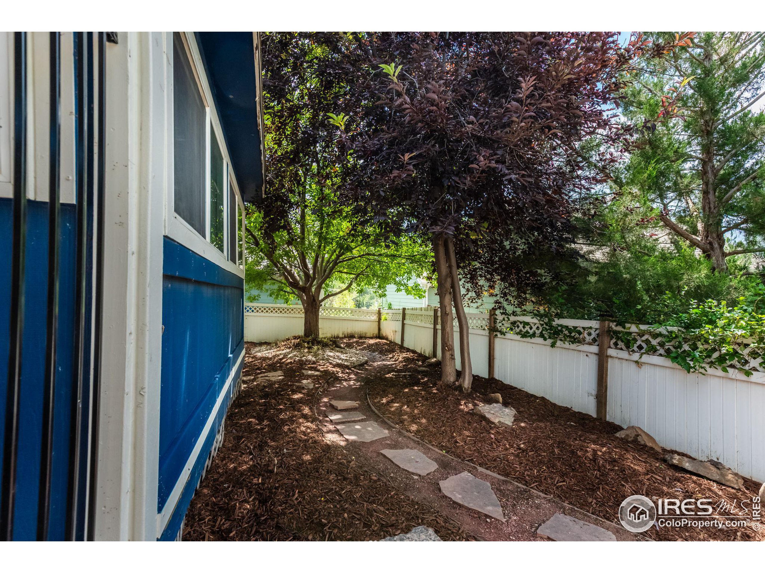 239 Maggie St