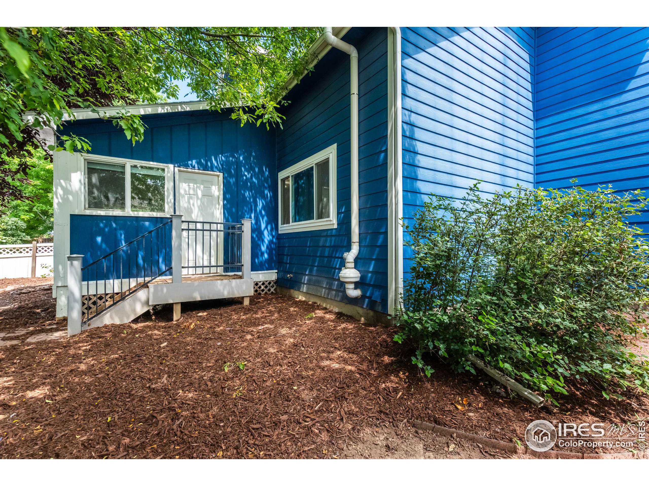 239 Maggie St