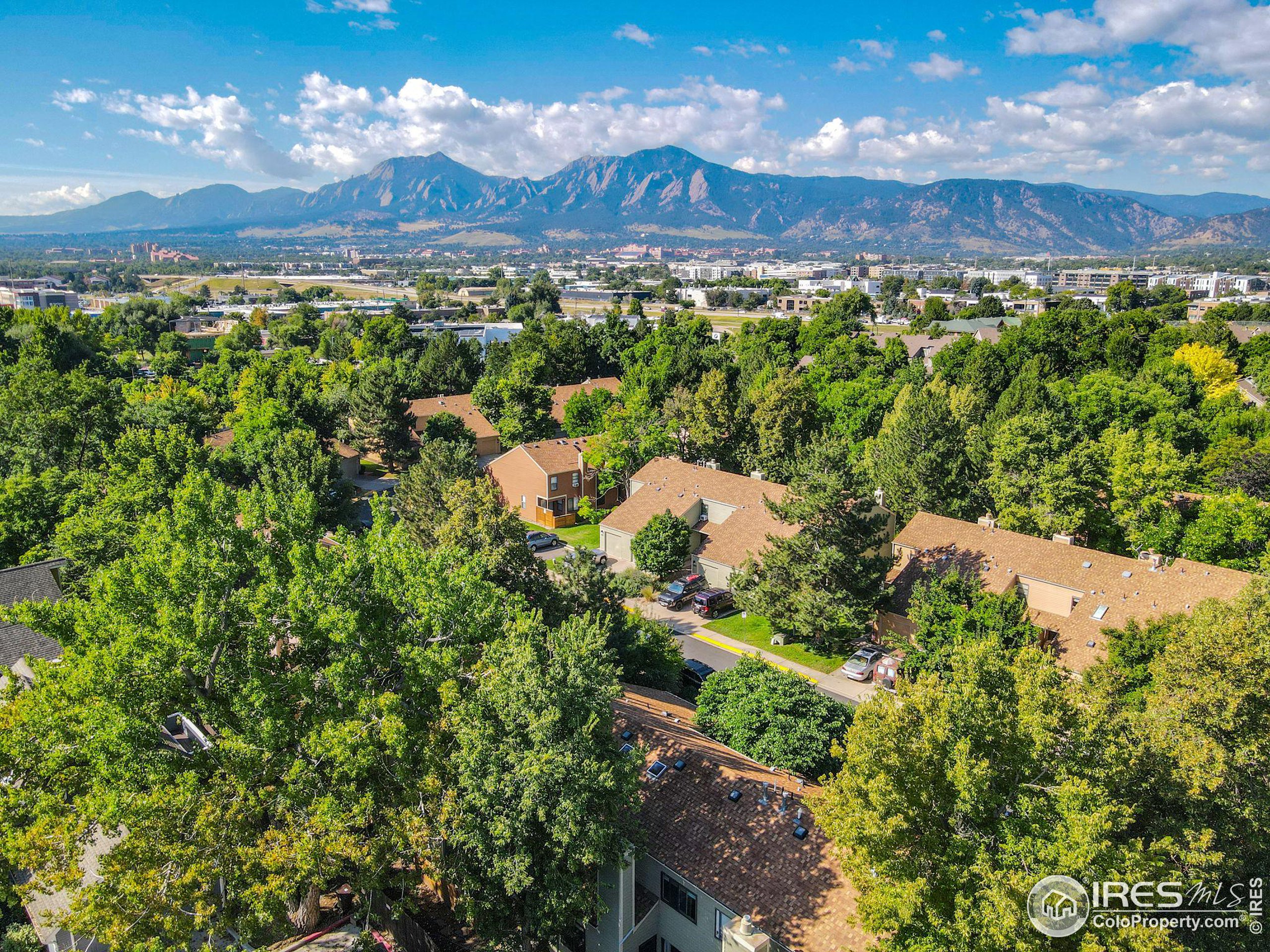 3092 Fulton Cir