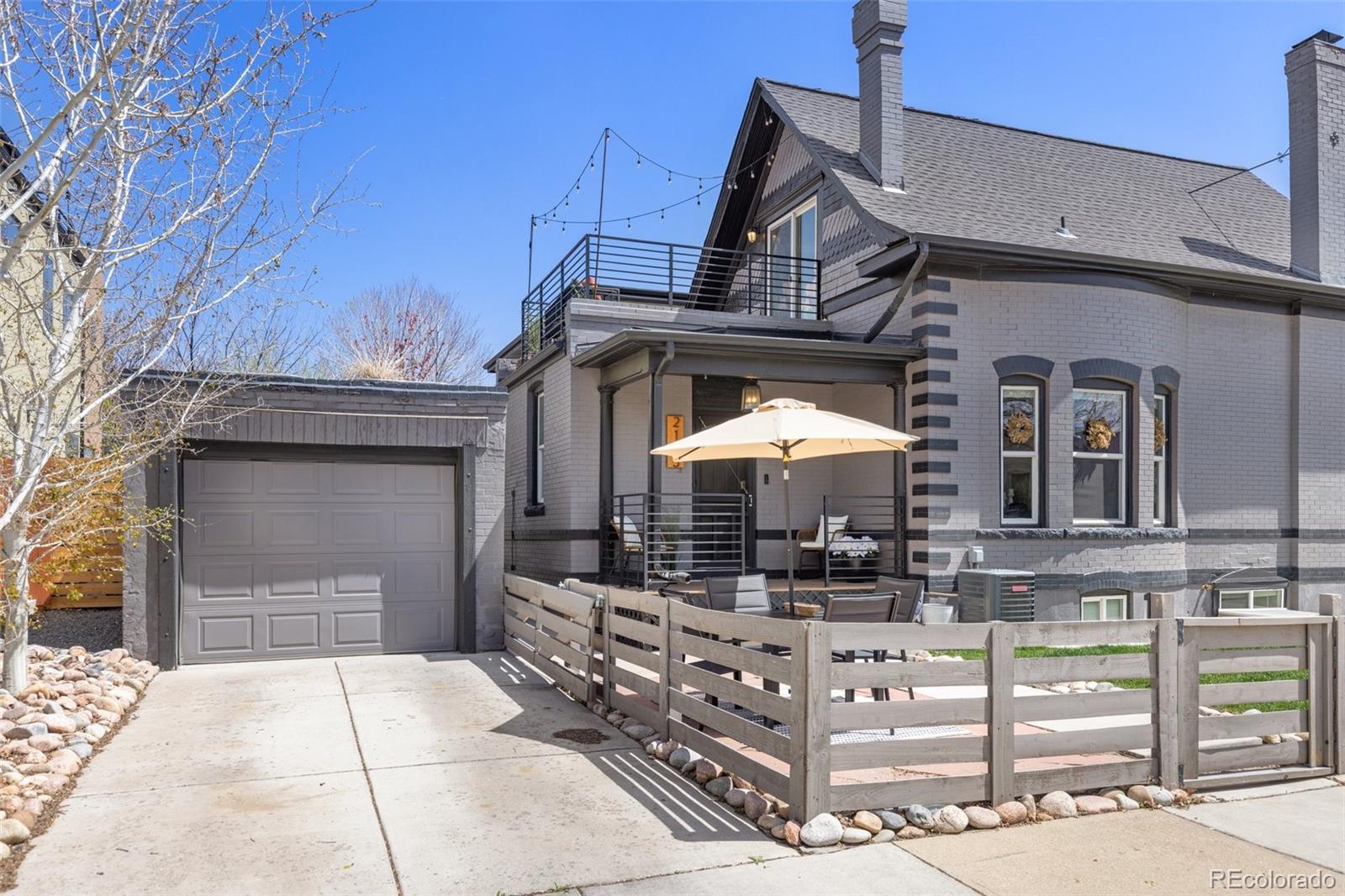 2135 W 40th Avenue