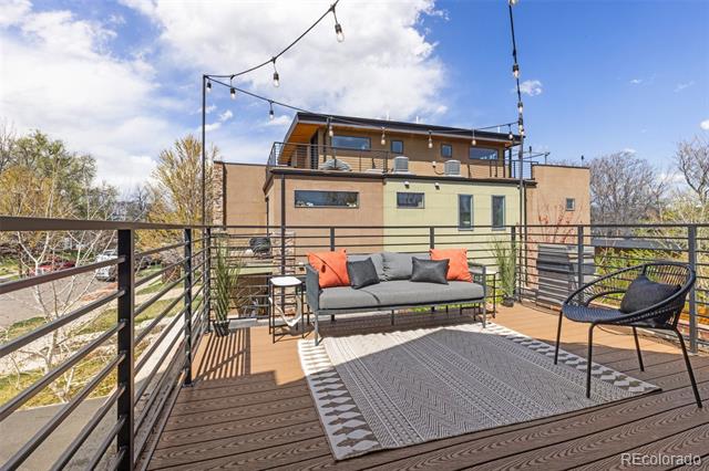 2135 W 40th Avenue