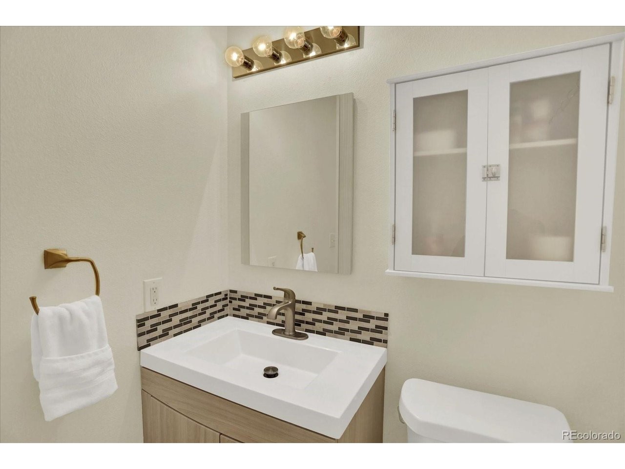 9689 Townsville Cir