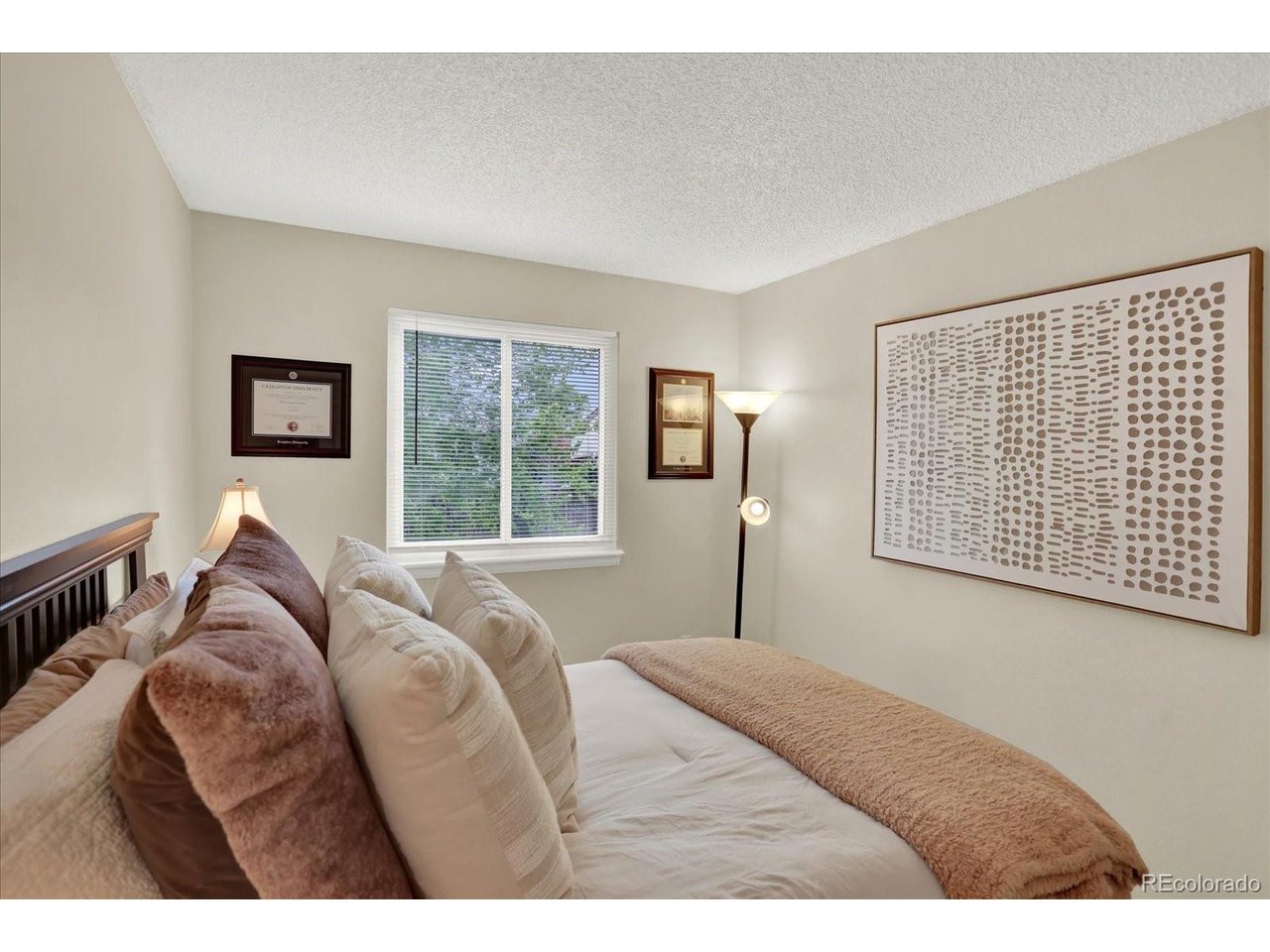 9689 Townsville Cir