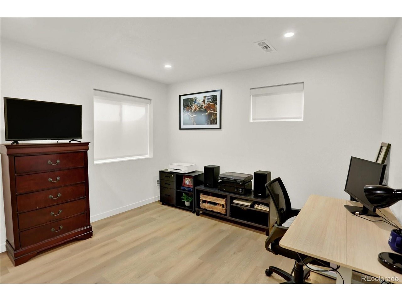 9689 Townsville Cir