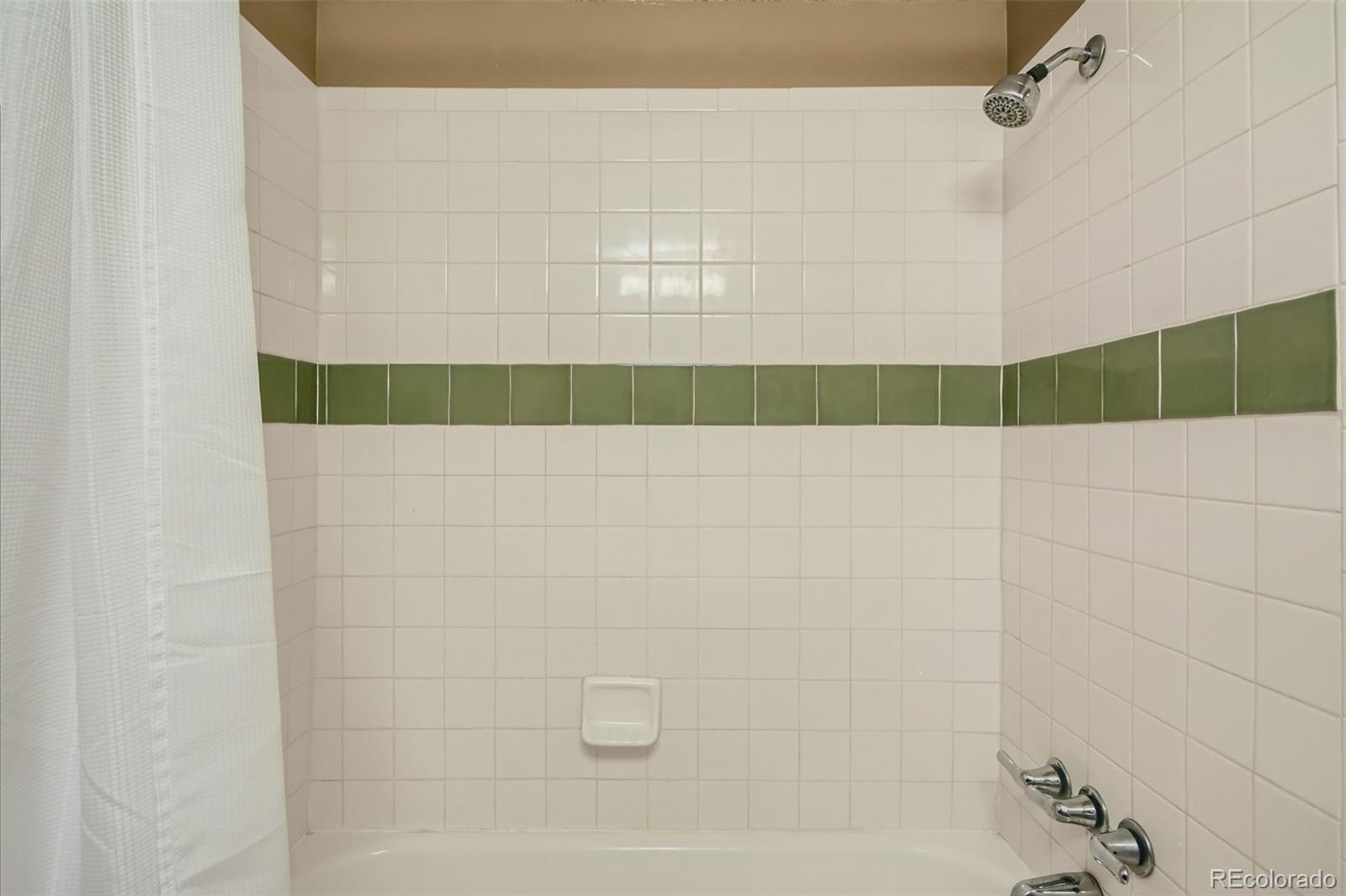1265 Elizabeth Street Unit: 305