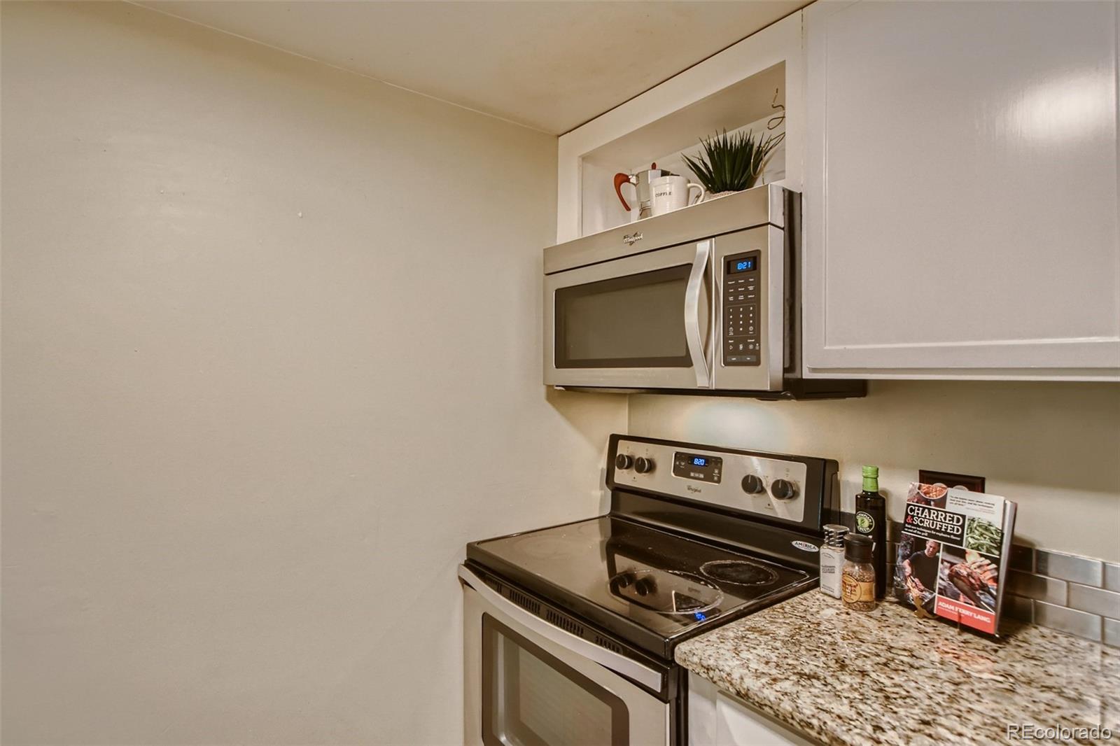 1265 Elizabeth Street Unit: 305