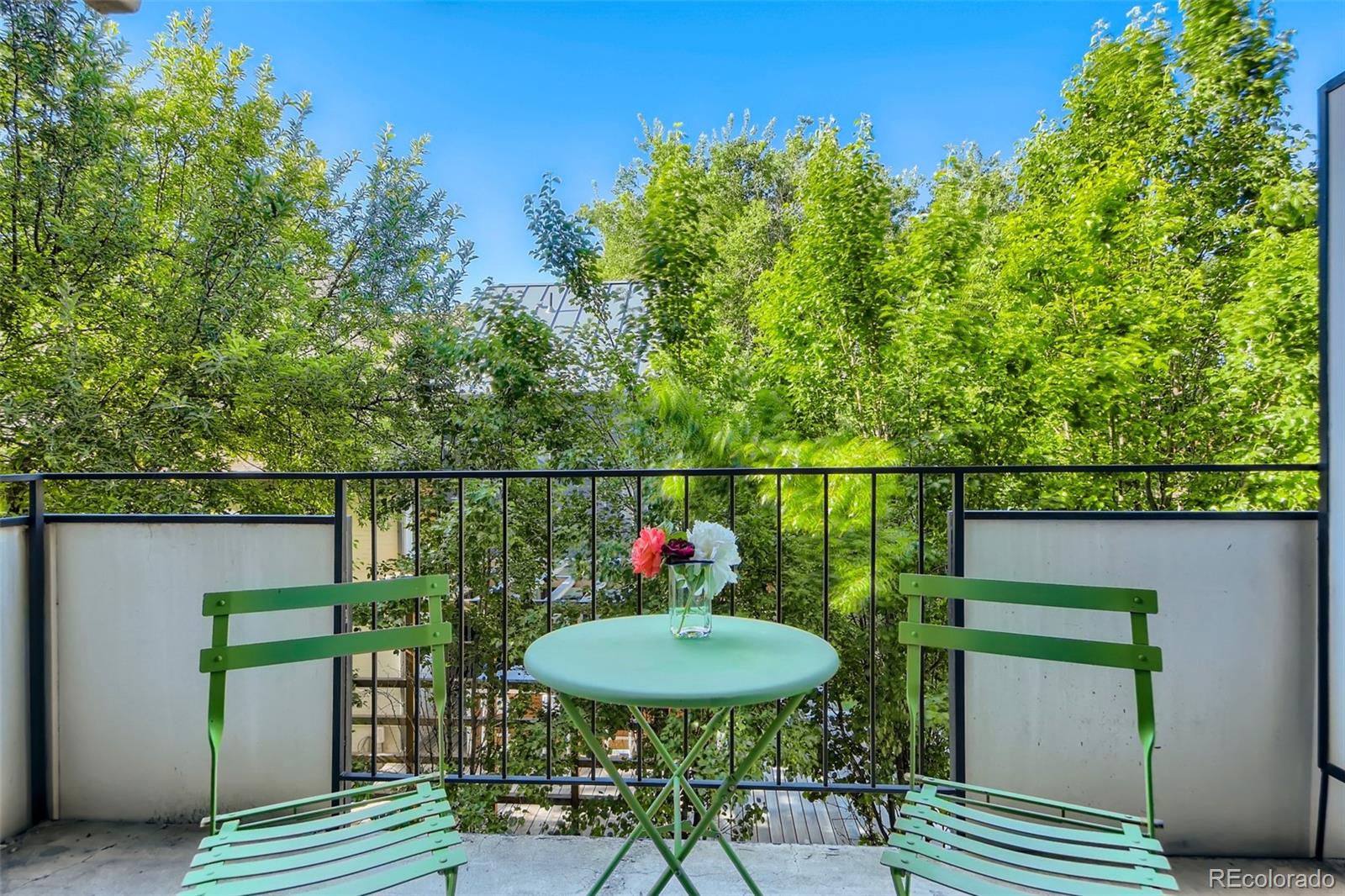 1265 Elizabeth Street Unit: 305